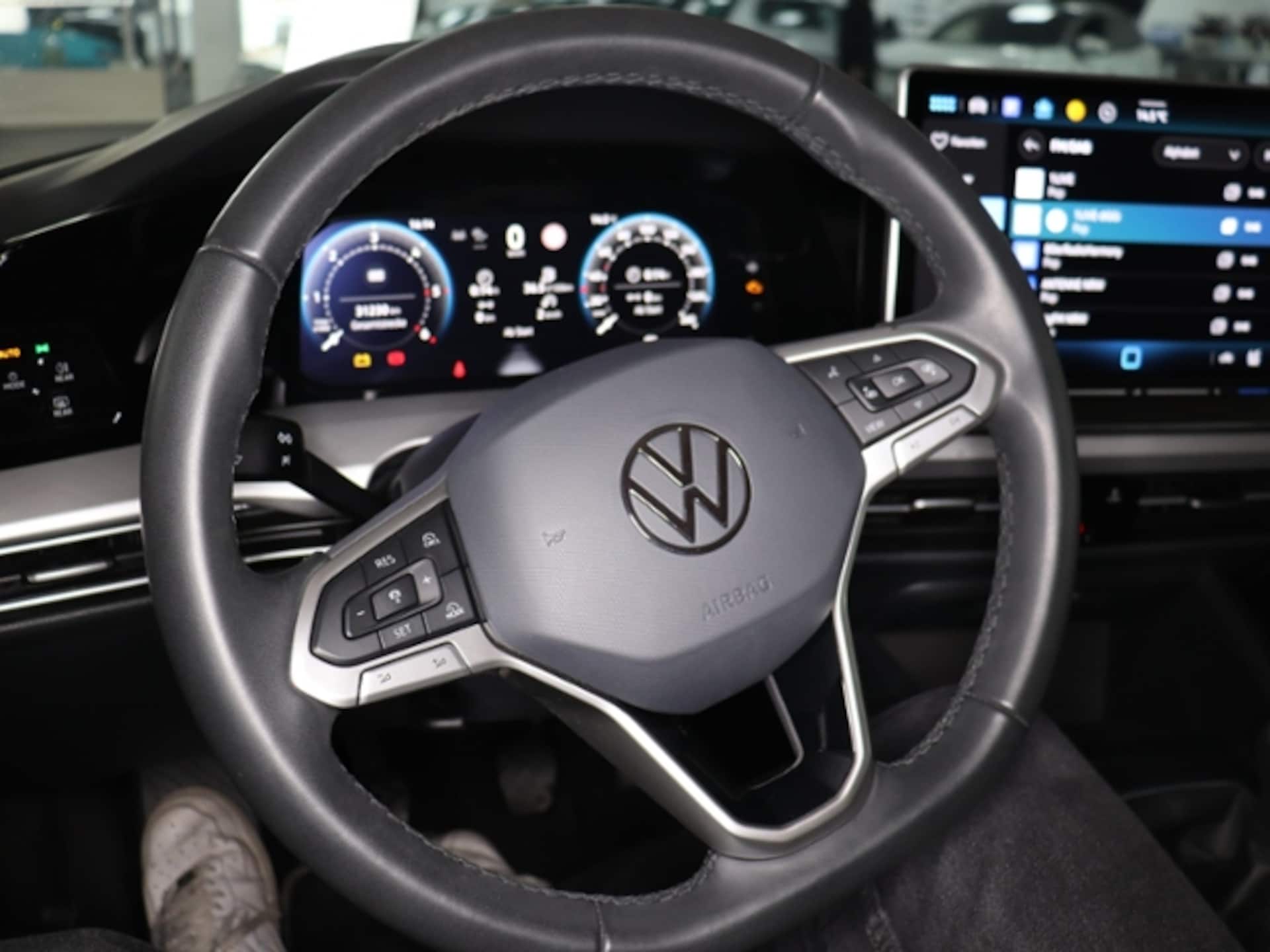 Volkswagen Golf Life