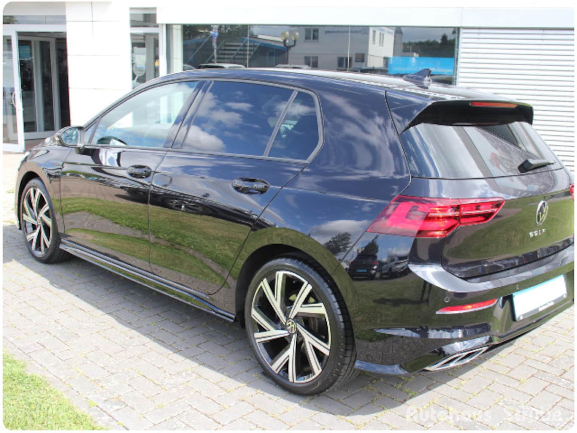Volkswagen Golf R-Line