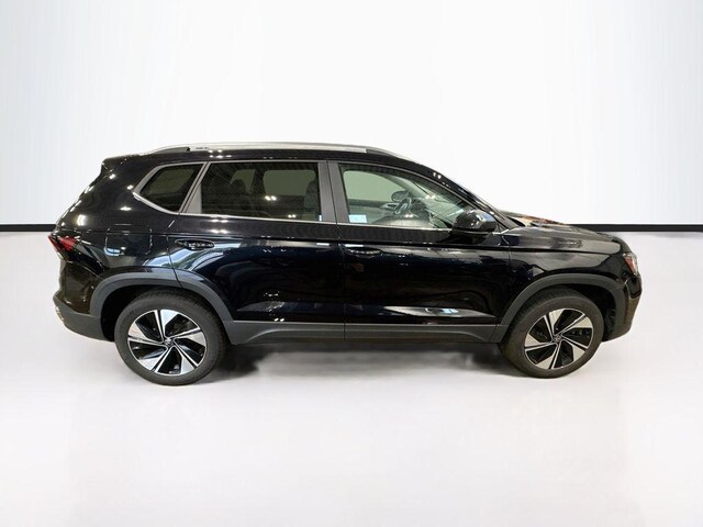 2025 Volkswagen Taos