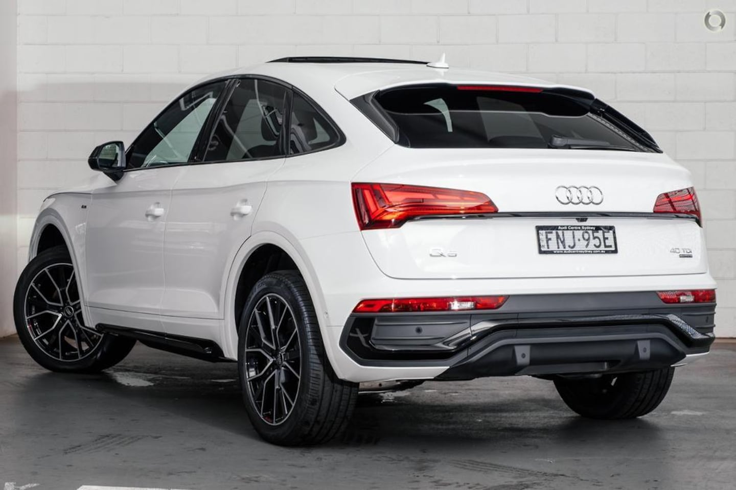 Image about Audi Q5 Sportback 40 TDI quattro S tronic