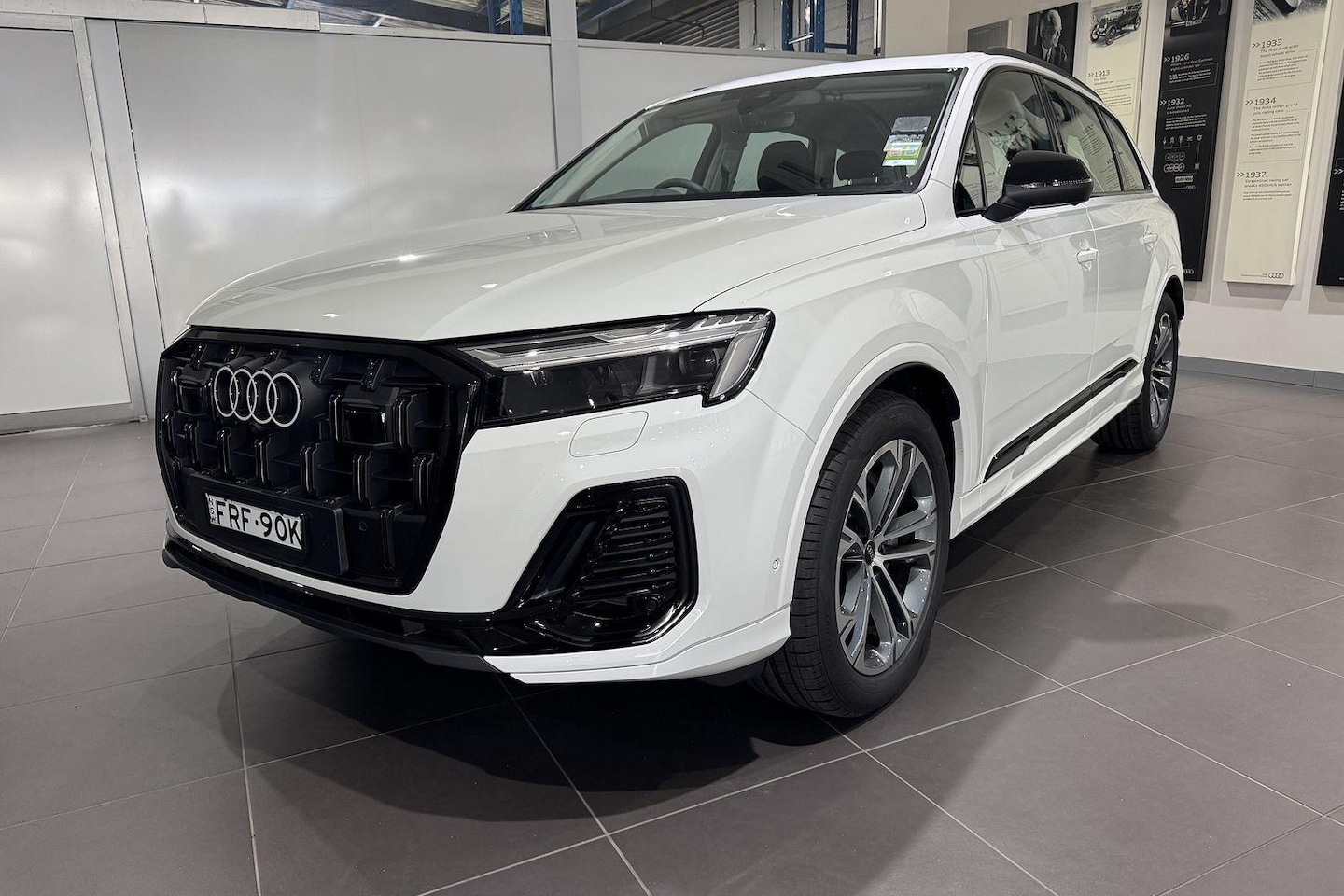Image about Audi Q7 45 TDI quattro tiptronic