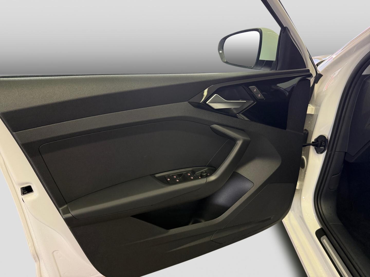 Bild über Audi A1 Sportback advanced 25 TFSI S tronic - für weitere Informationen kontaktieren Sie den Audi Partner