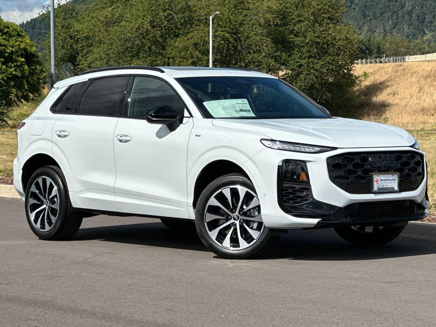 2026 Audi Q3 S line quattro's photo