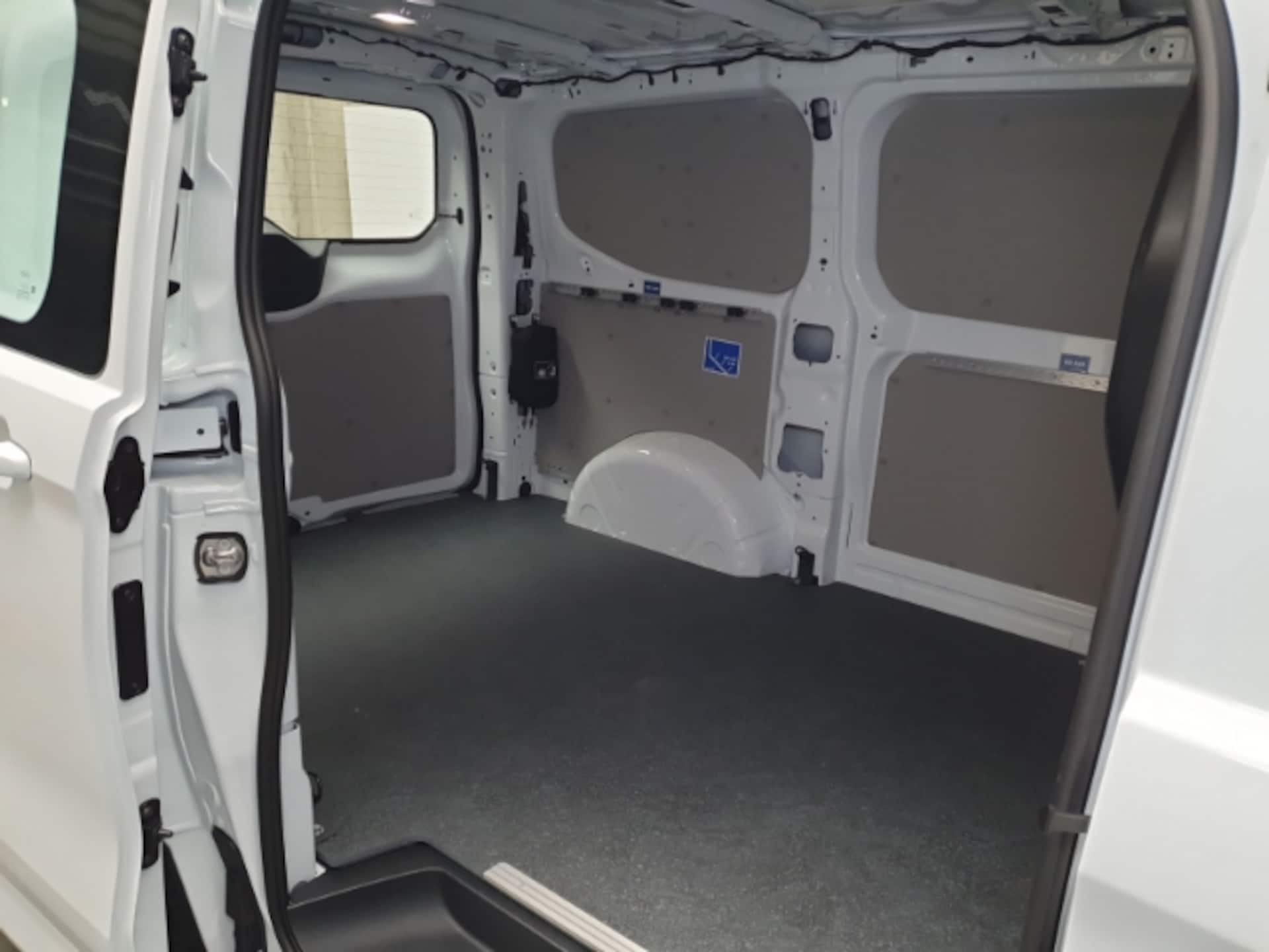 Volkswagen Transporter Kasten kurzer Radstand