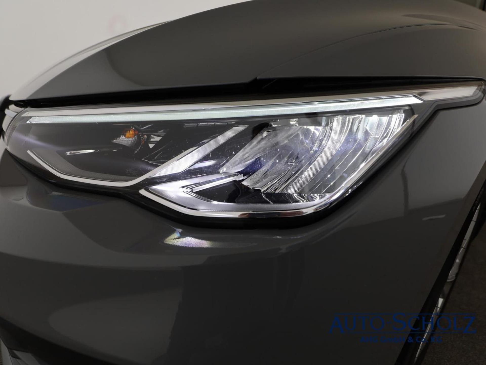 Volkswagen Golf Variant Life