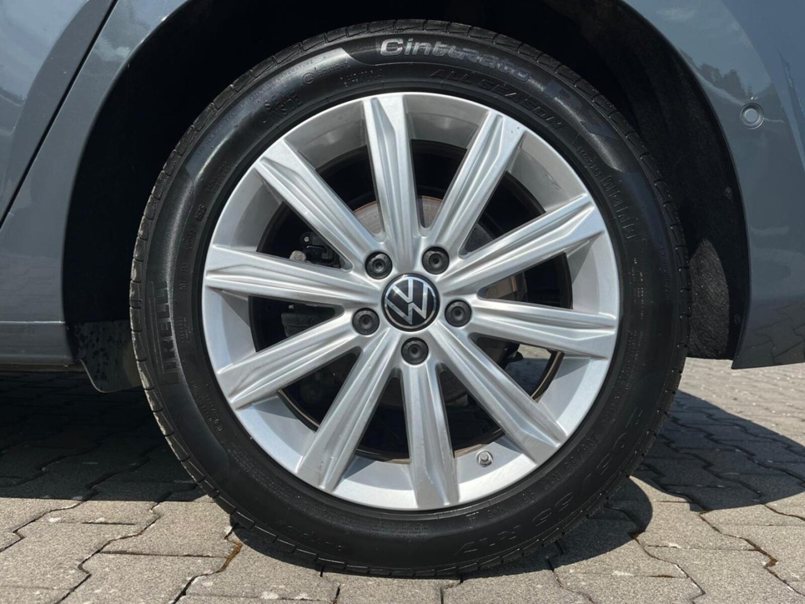 Volkswagen Touran – Bild 12
