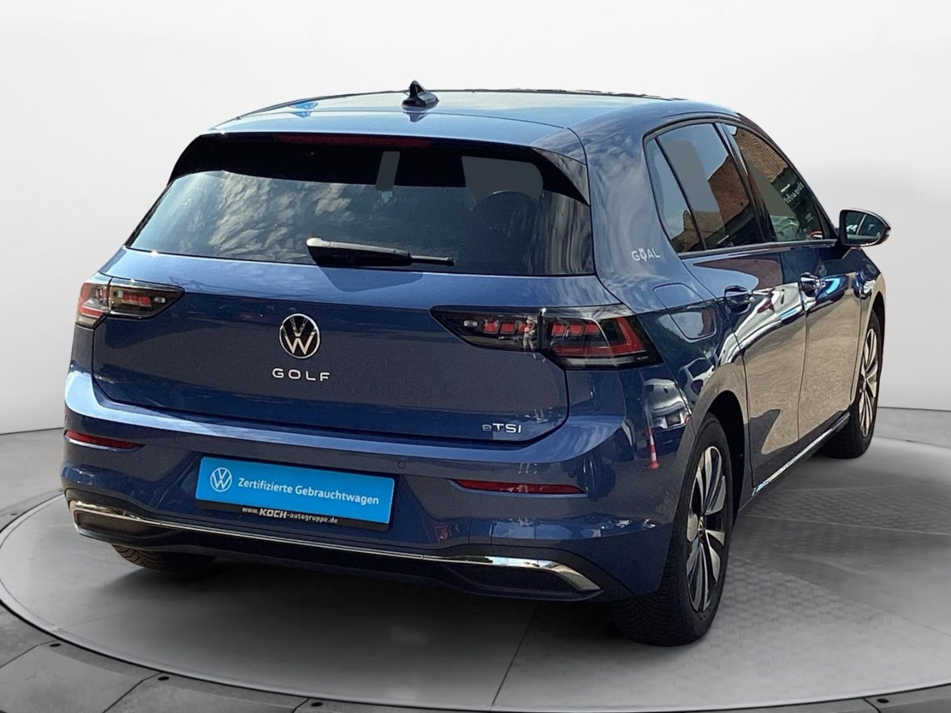 Volkswagen Golf Life
