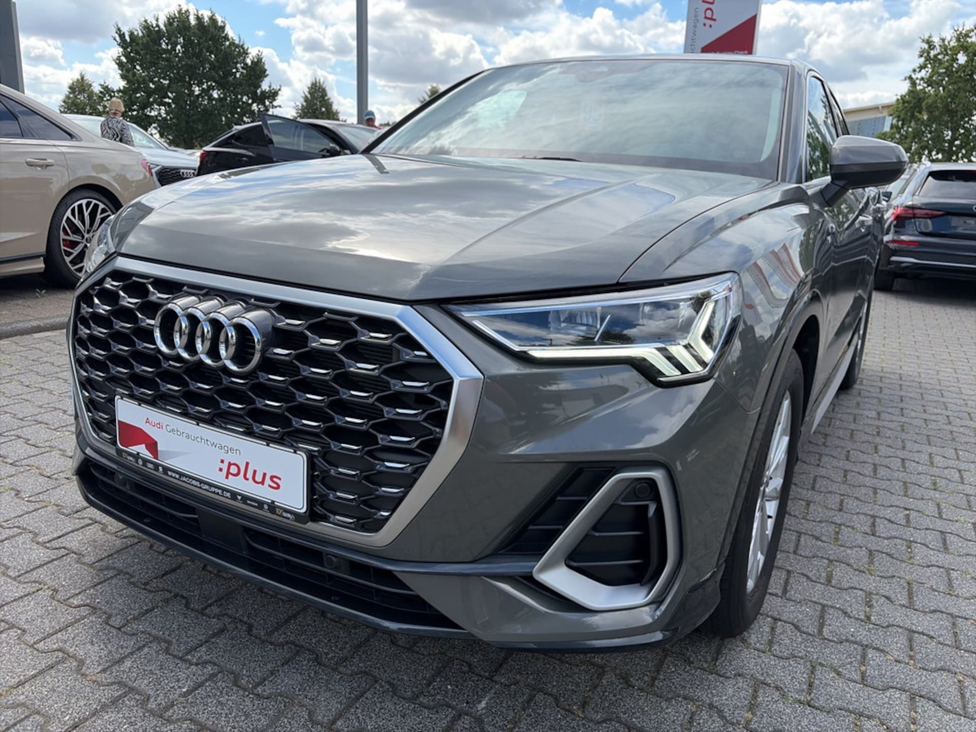 Audi Q3 Sportback S line