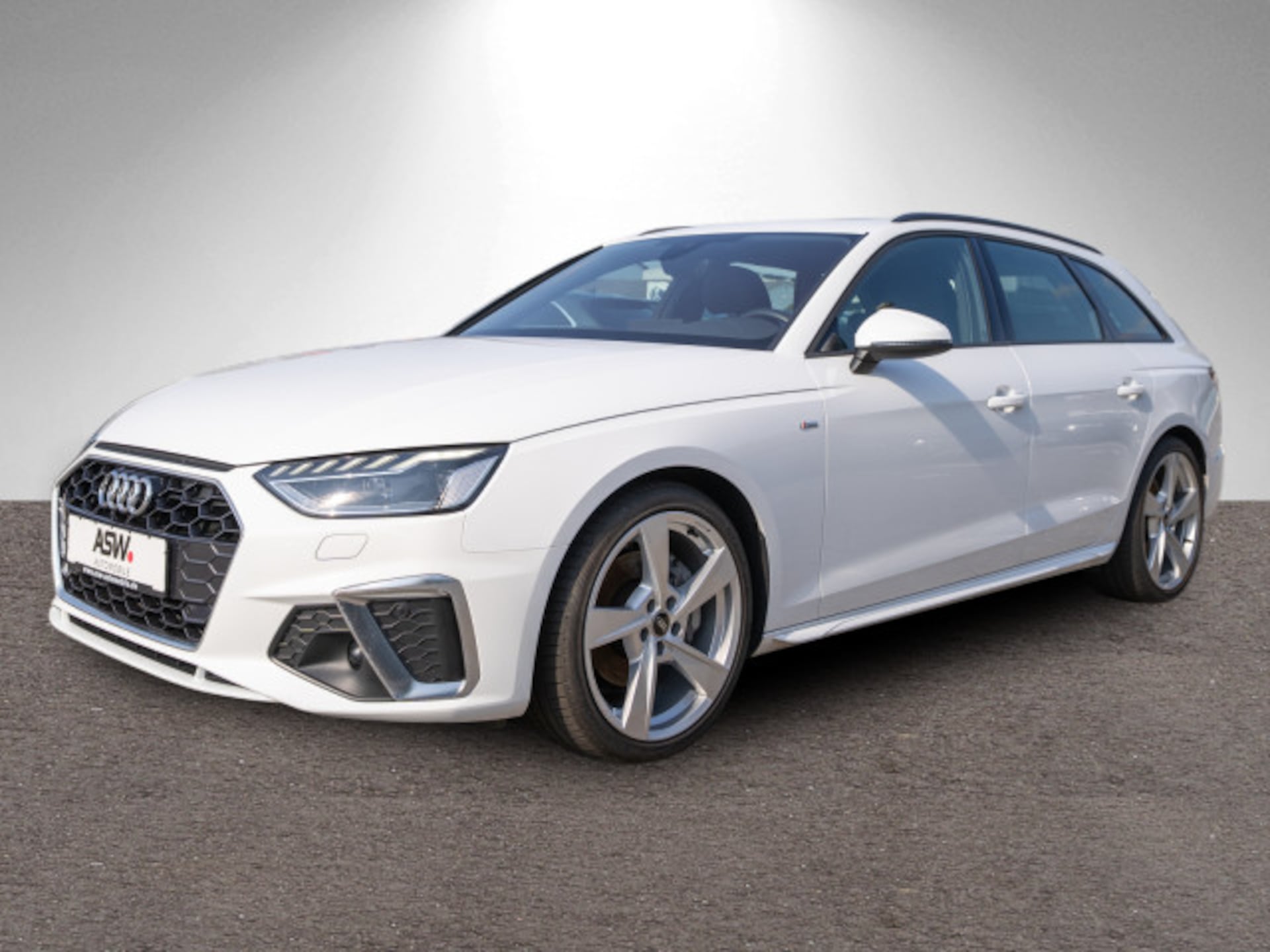 Audi A4 Avant S line
