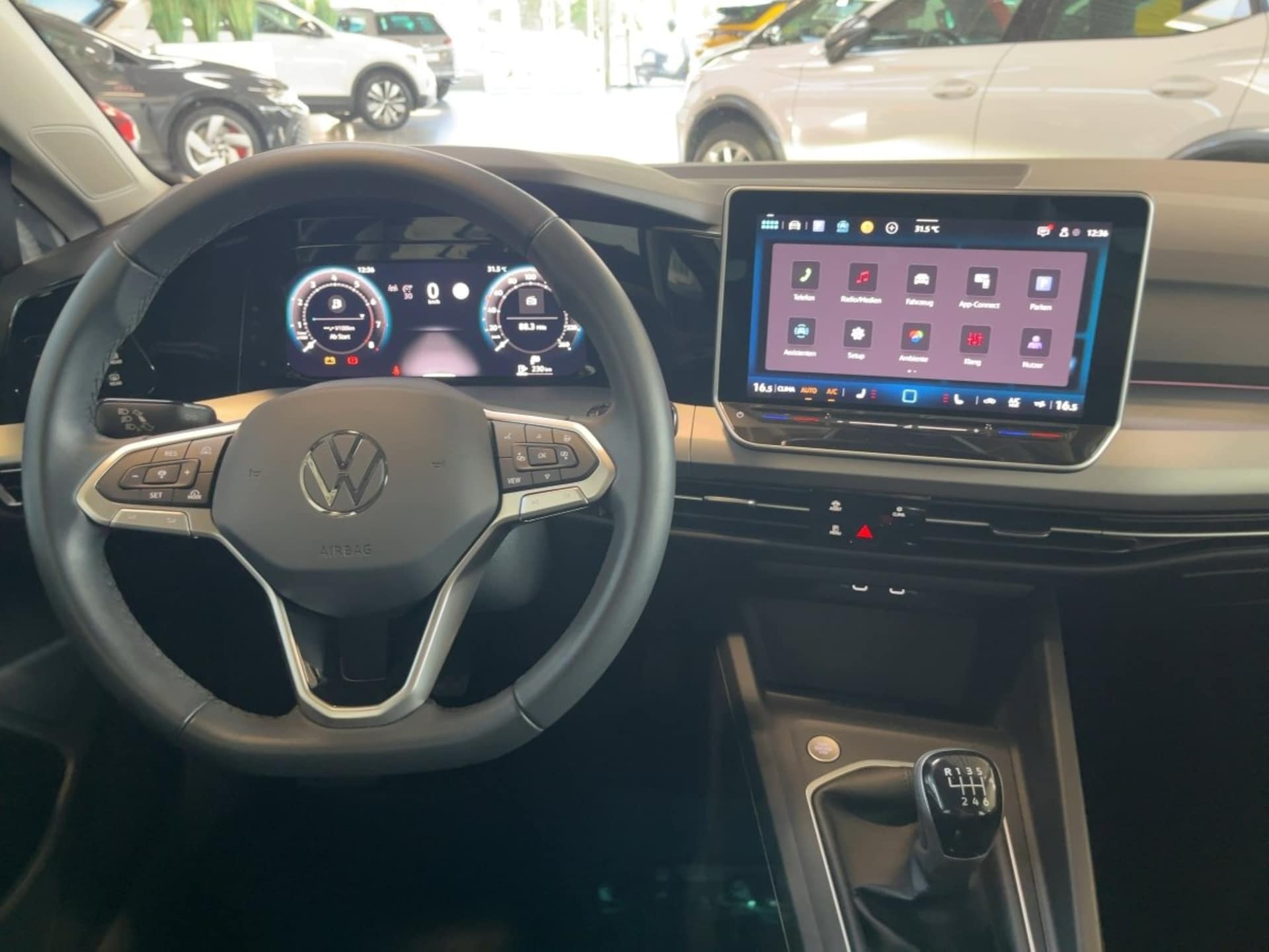 Volkswagen Golf Variant Life