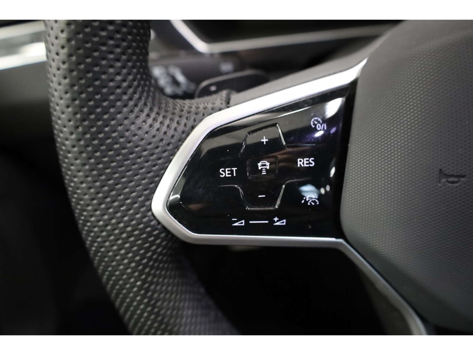 Volkswagen Tiguan – Bild 11