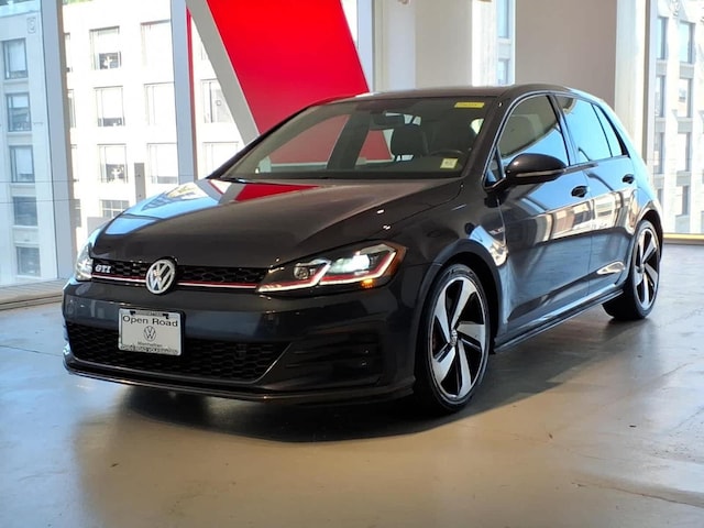 Photo of 2018 Volkswagen Golf GTI