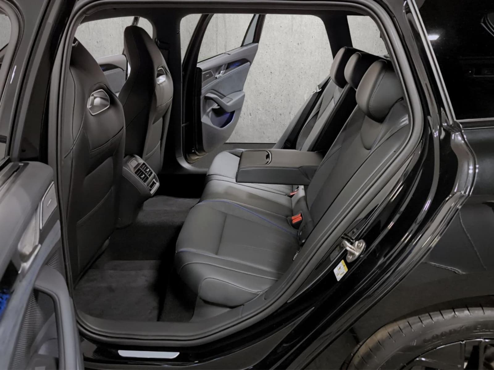 Volkswagen Passat – Bild 11
