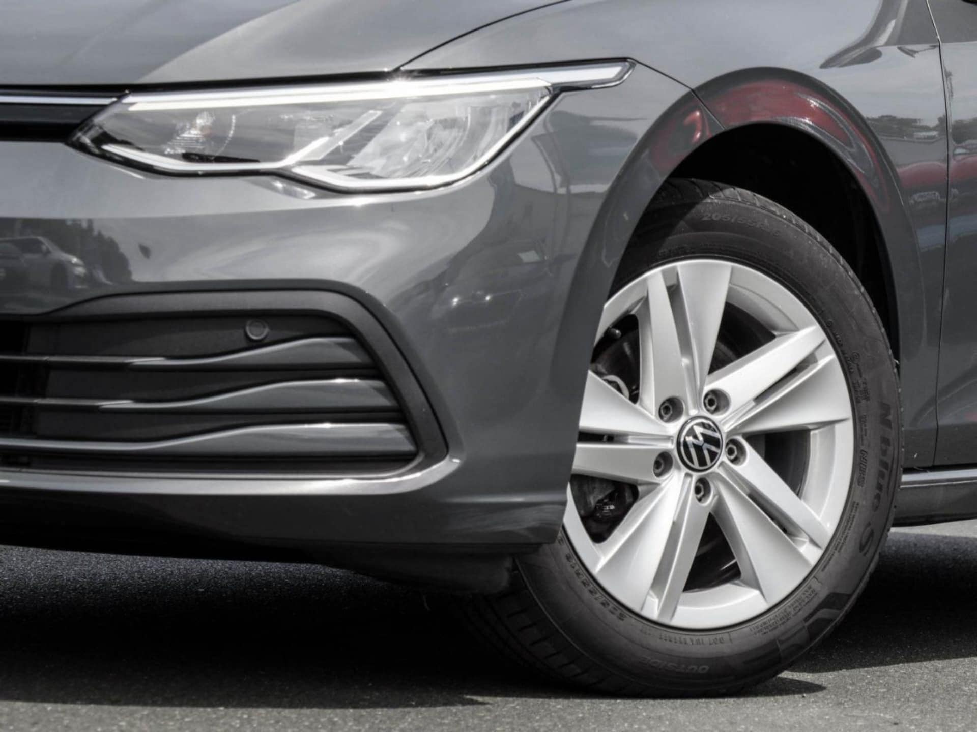 Volkswagen Golf Life