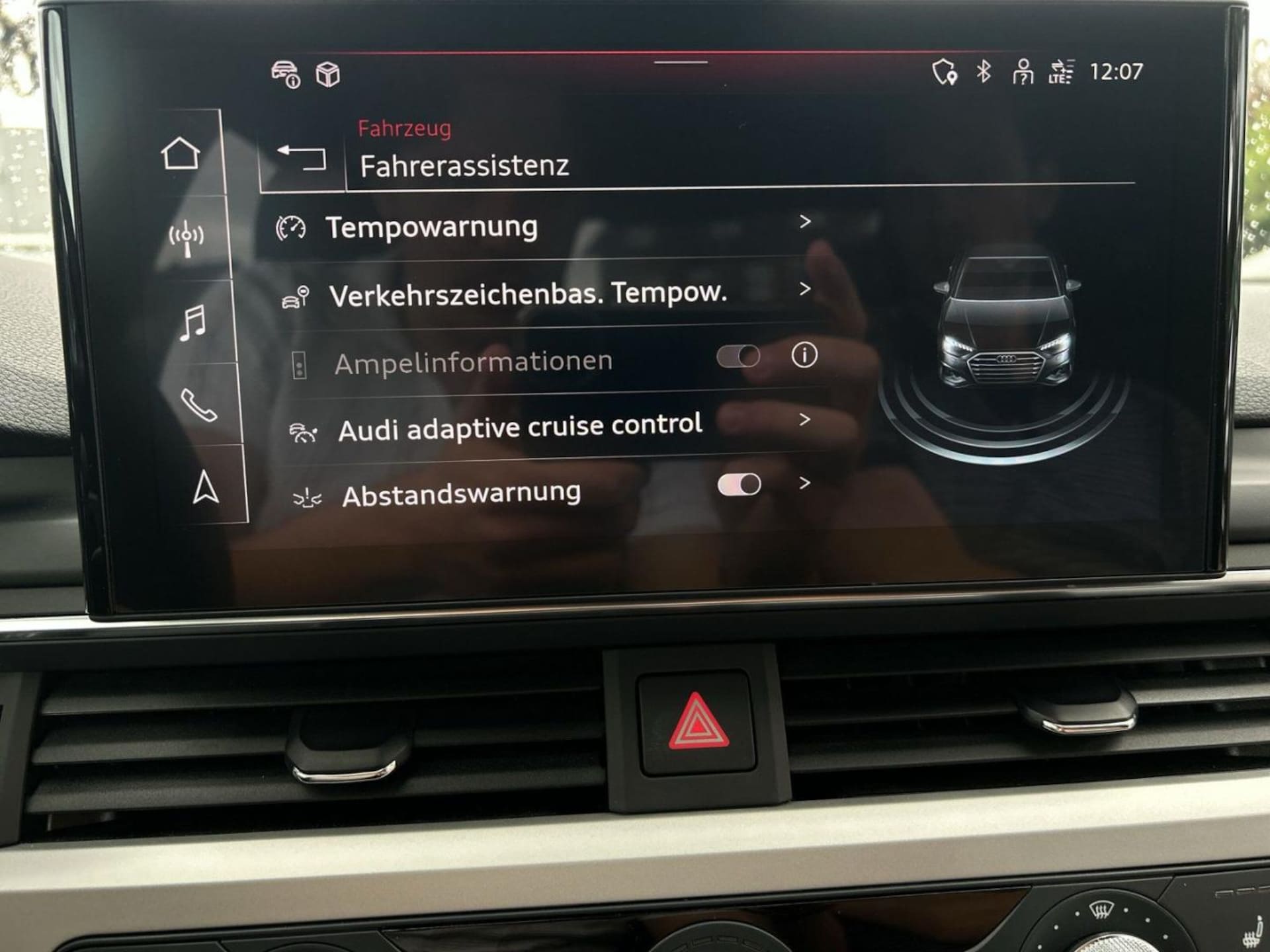 Audi A4 Limousine S line