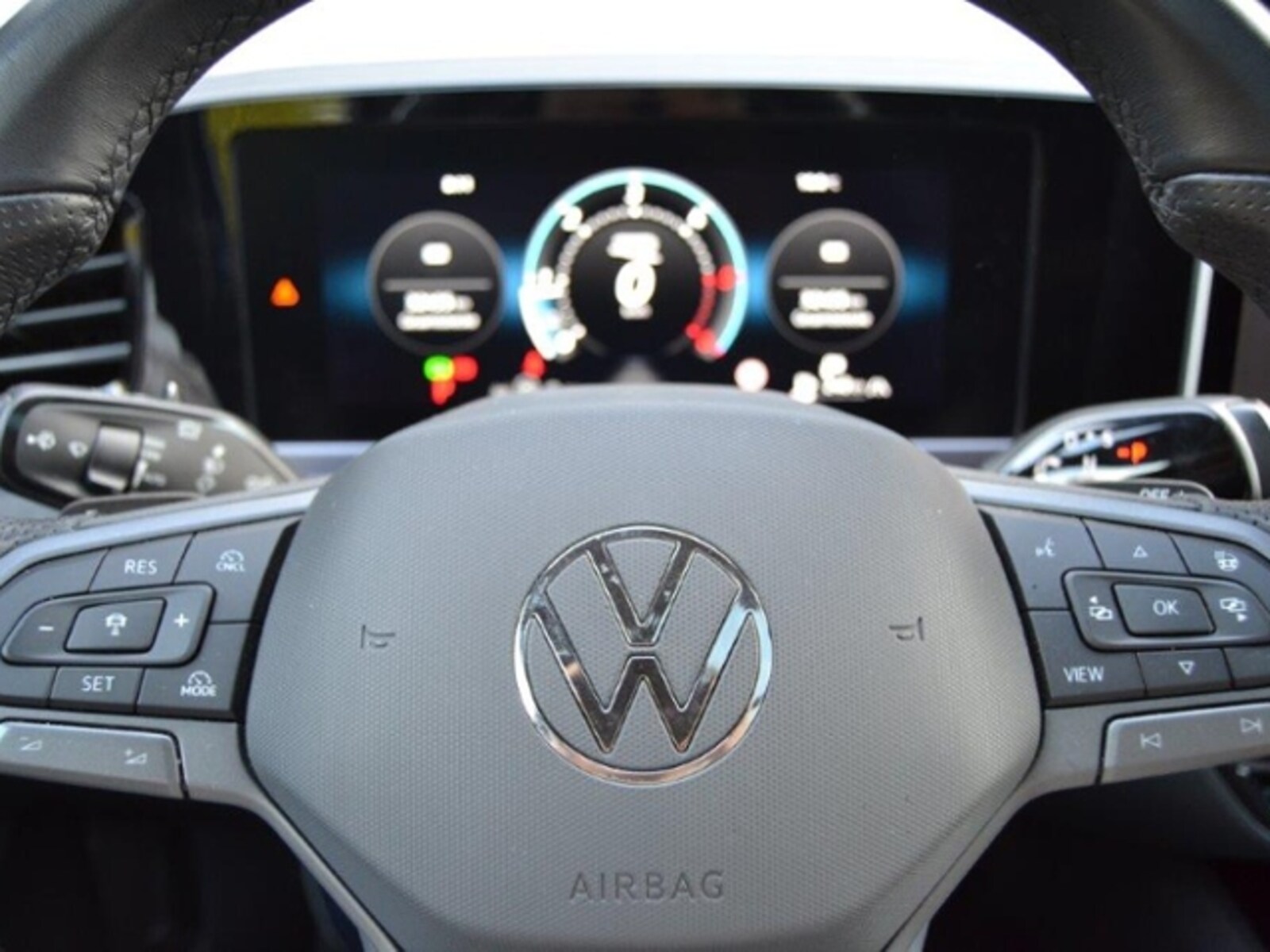 Volkswagen Passat – Bild 14