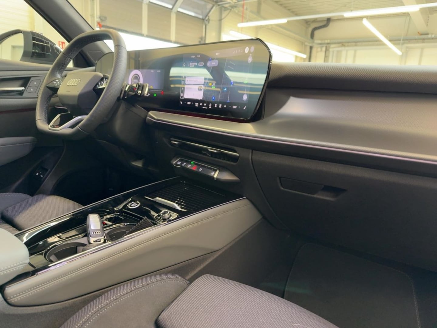 Bild über Audi Q3 SUV e-hybrid e-hybrid 200 kW S tronic - für weitere Informationen kontaktieren Sie den Audi Partner