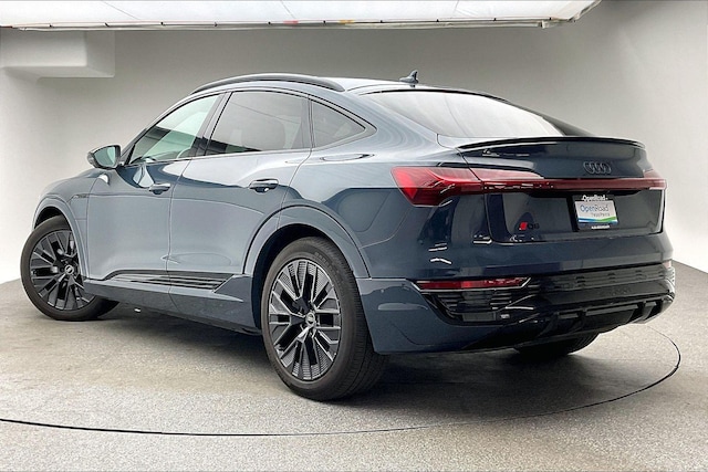 2024 Audi Q8 Sportback e-tron