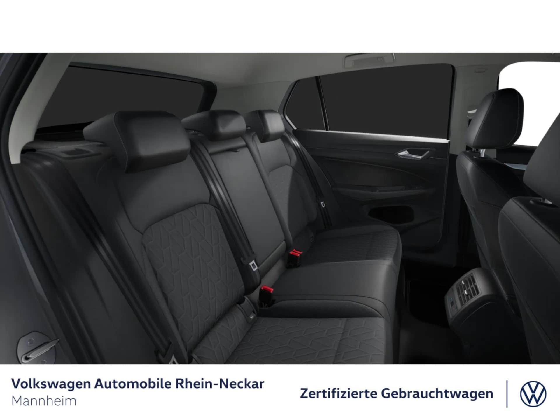 Volkswagen Golf Life