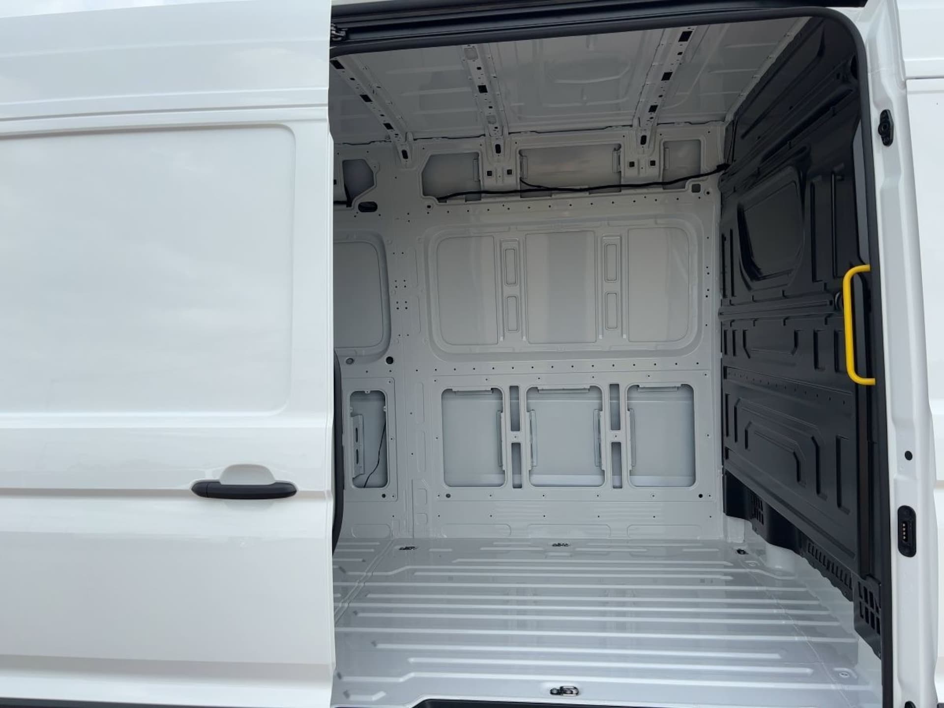 Volkswagen Crafter Kasten langer Radstand