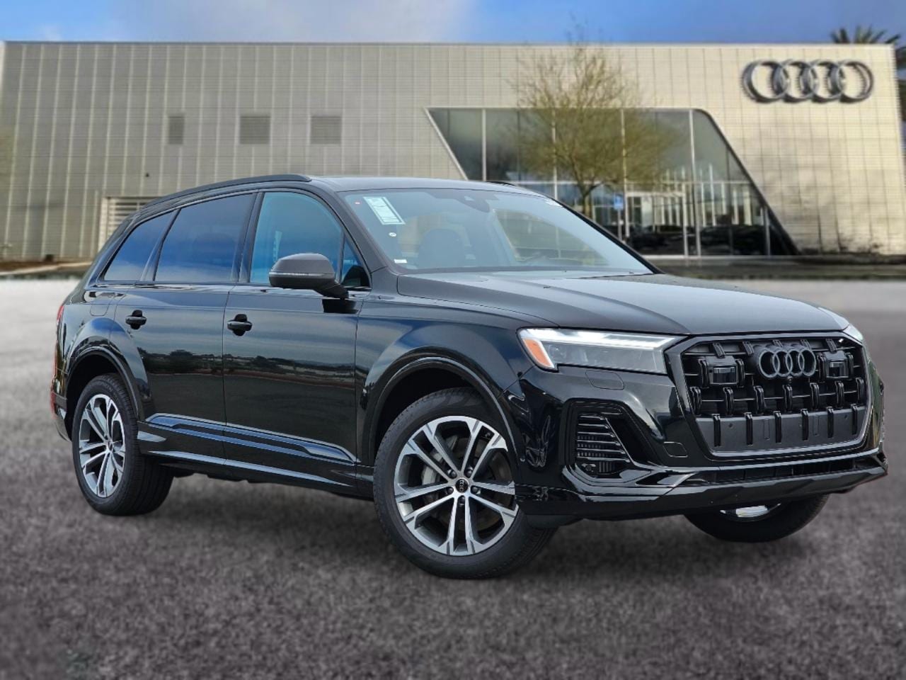 2026 Audi Q7 55 Premium quattro Tiptronic's photo