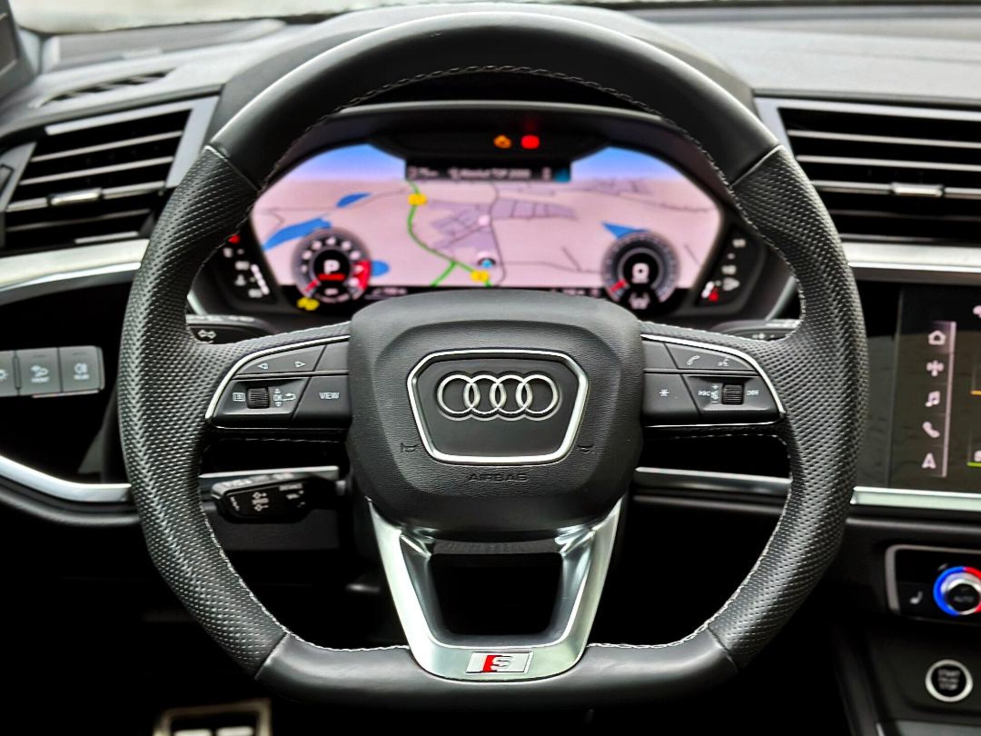 Audi Q3 Sportback S line