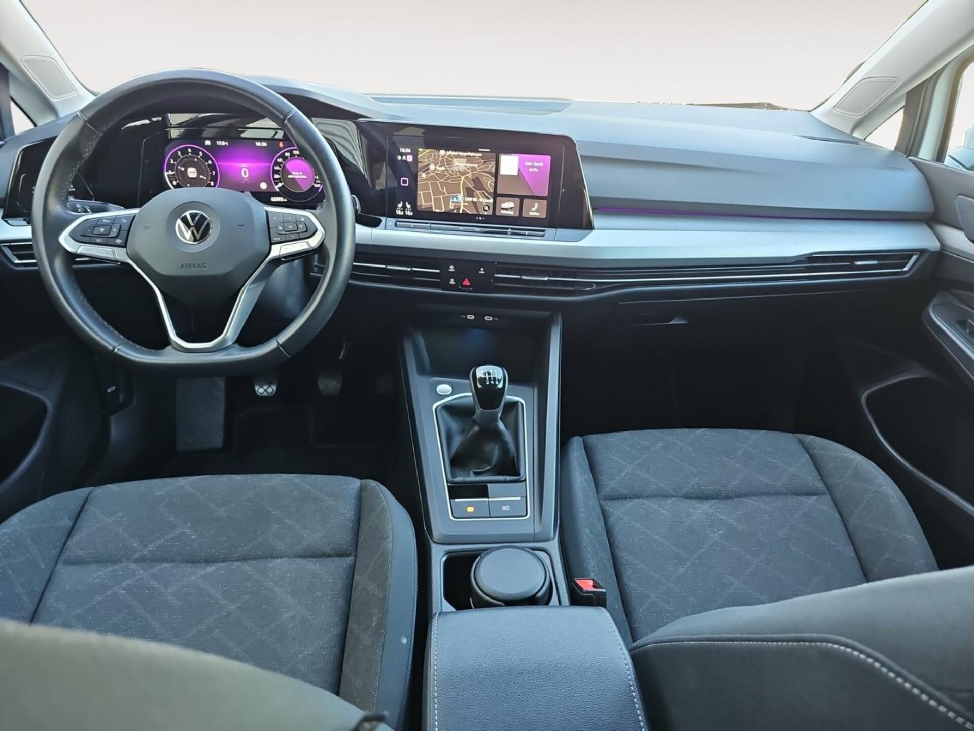 Volkswagen Golf Life