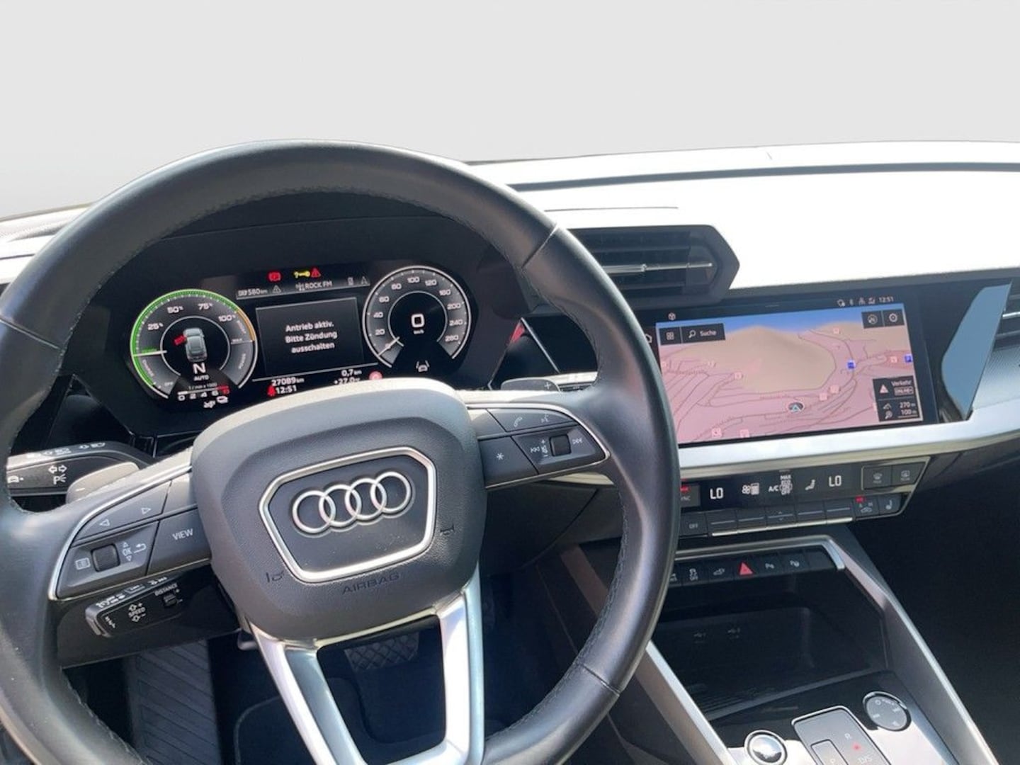 Bild über Audi A3 Sportback TFSI e S line 45 TFSI e S tronic - für weitere Informationen kontaktieren Sie den Audi Partner