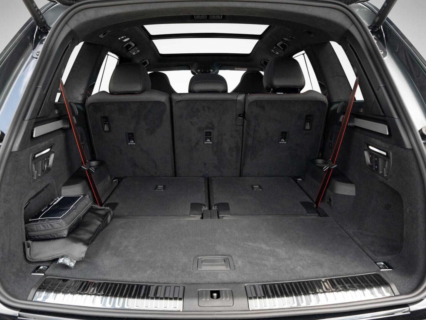 Bild über Audi Q7 SUV TDI quattro 220 kW tiptronic - für weitere Informationen kontaktieren Sie den Audi Partner
