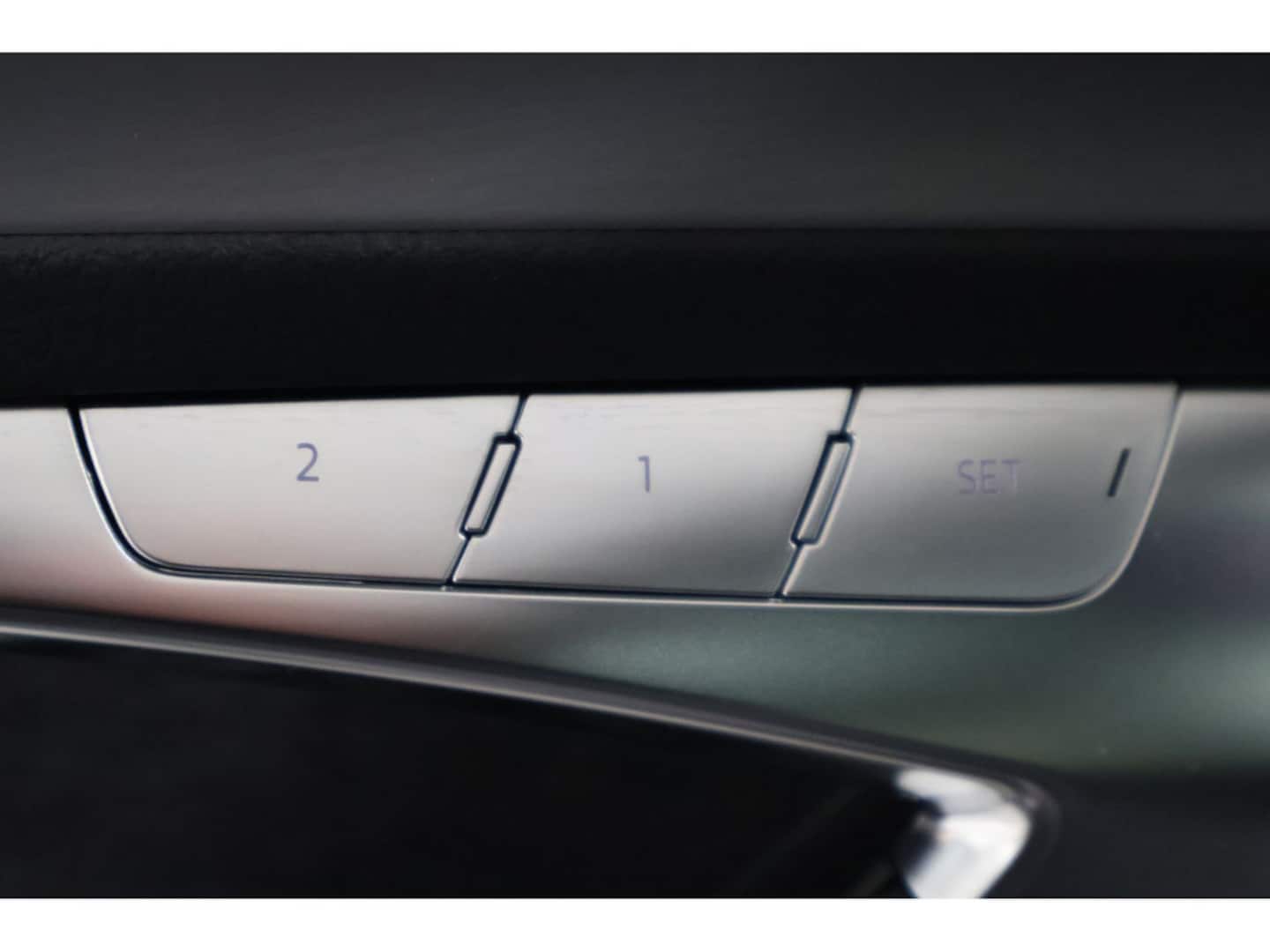 Bild über Audi S6 Limousine TDI quattro tiptronic - für weitere Informationen kontaktieren Sie den Audi Partner