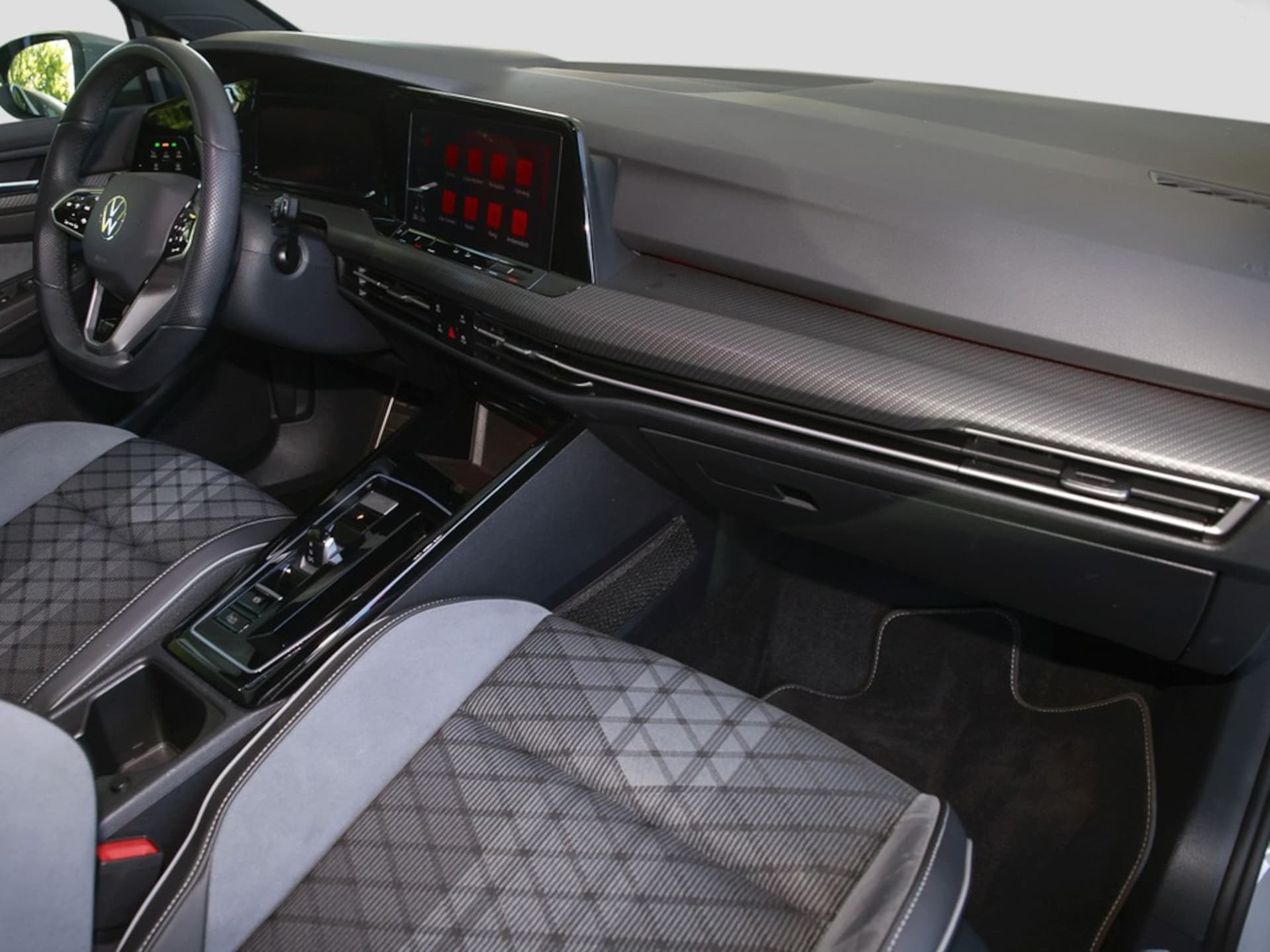 Volkswagen Golf R-Line
