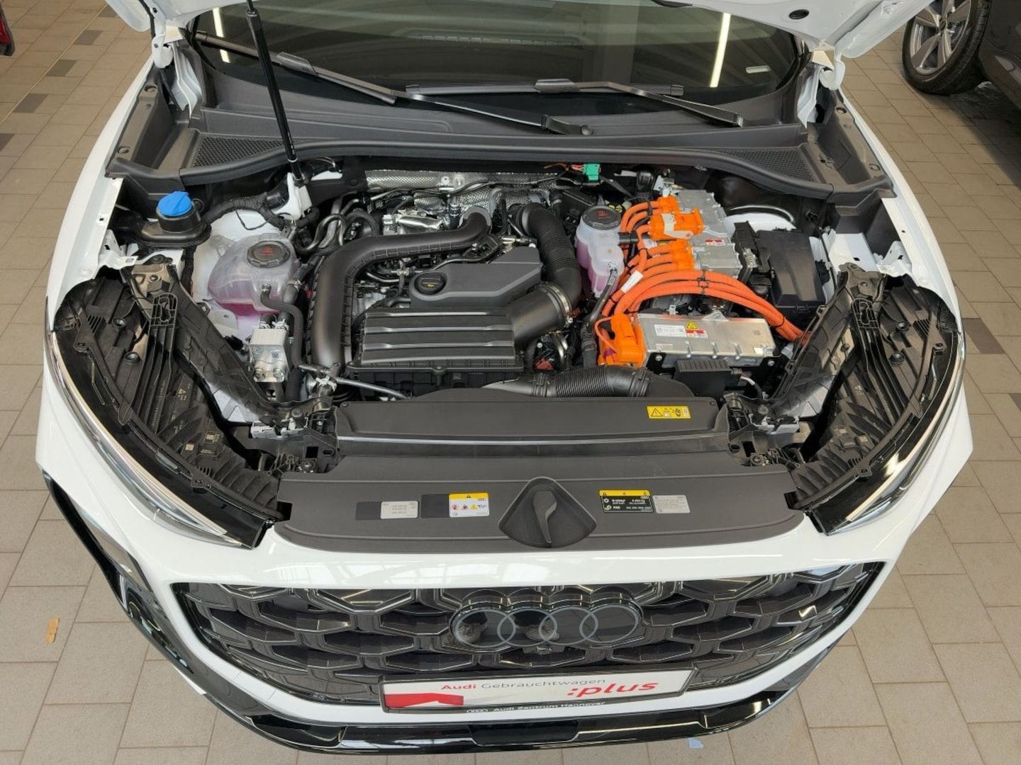 Bild über Audi Q3 SUV e-hybrid e-hybrid 200 kW S tronic - für weitere Informationen kontaktieren Sie den Audi Partner
