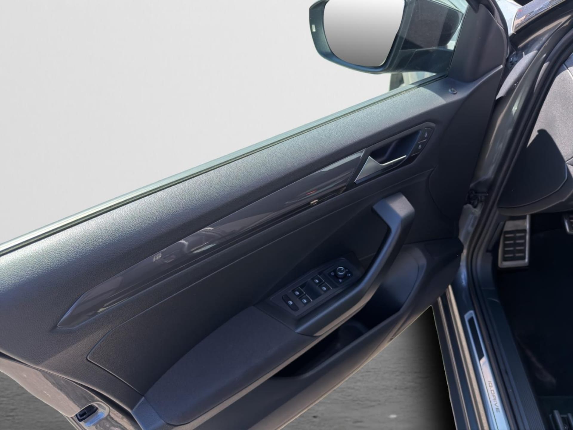 Volkswagen T-Roc IQ.DRIVE