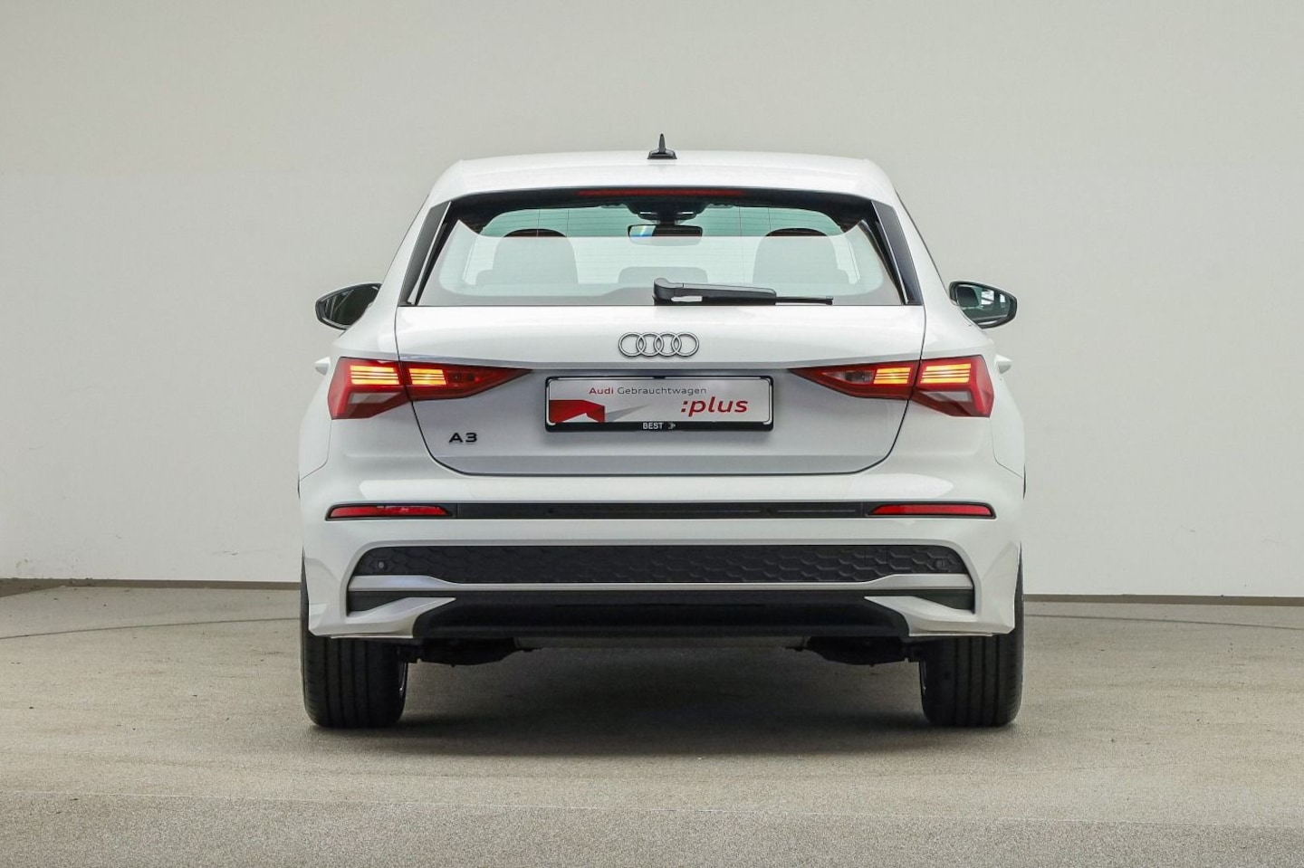 Bild über Audi A3 Sportback advanced 30 TFSI S tronic - für weitere Informationen kontaktieren Sie den Audi Partner
