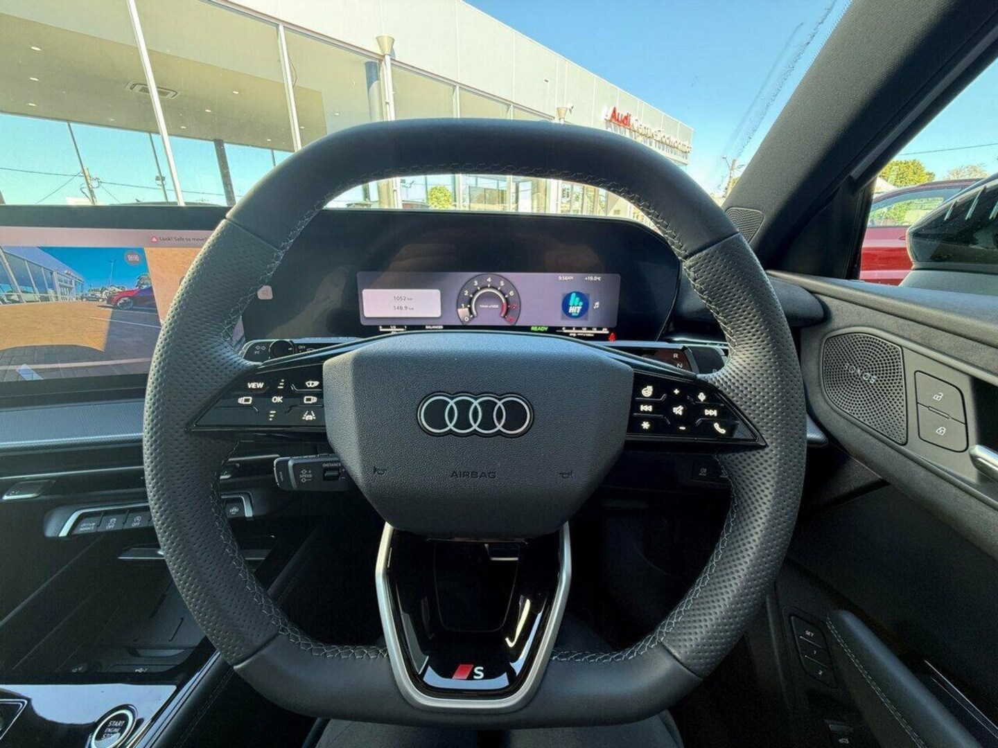 Image about Audi Q3 SUV TFSI quattro 195 kW