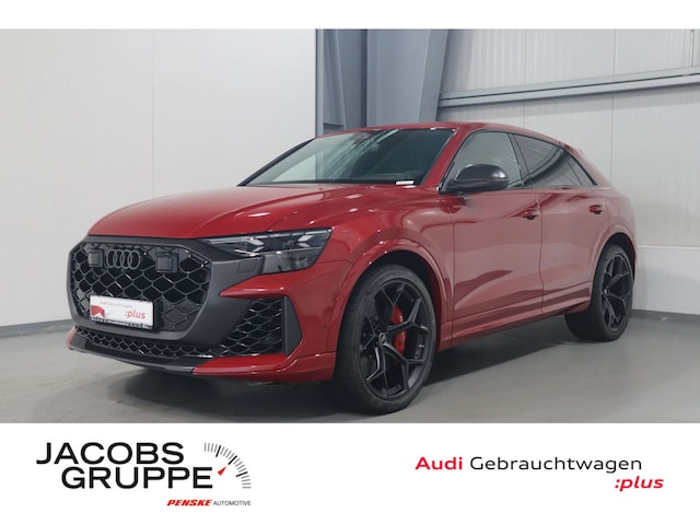 Audi RS Q8 SUV performance