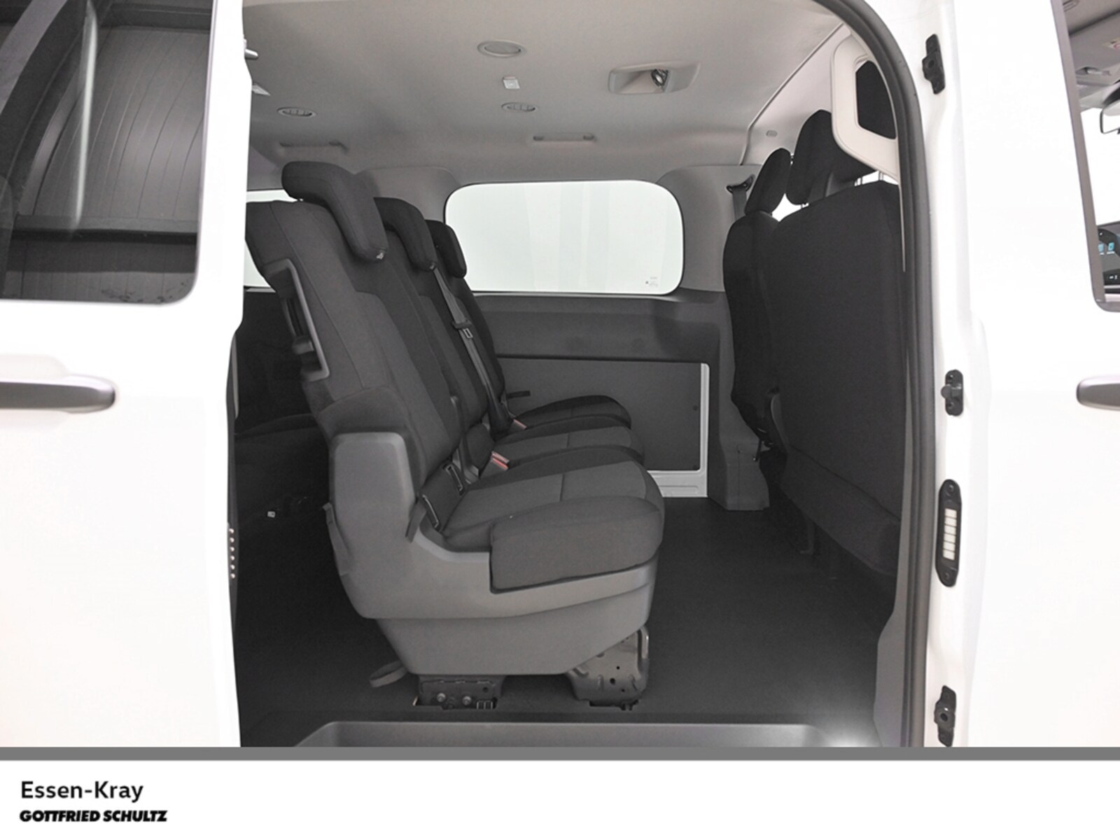 Volkswagen Transporter Kombi kurzer Radstand – Bild 10