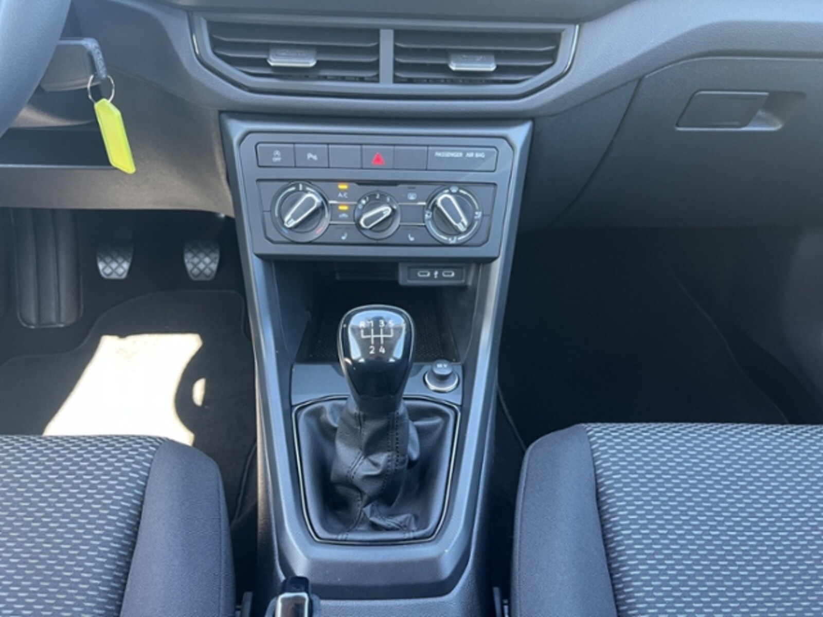 Volkswagen T-Cross – Bild 11