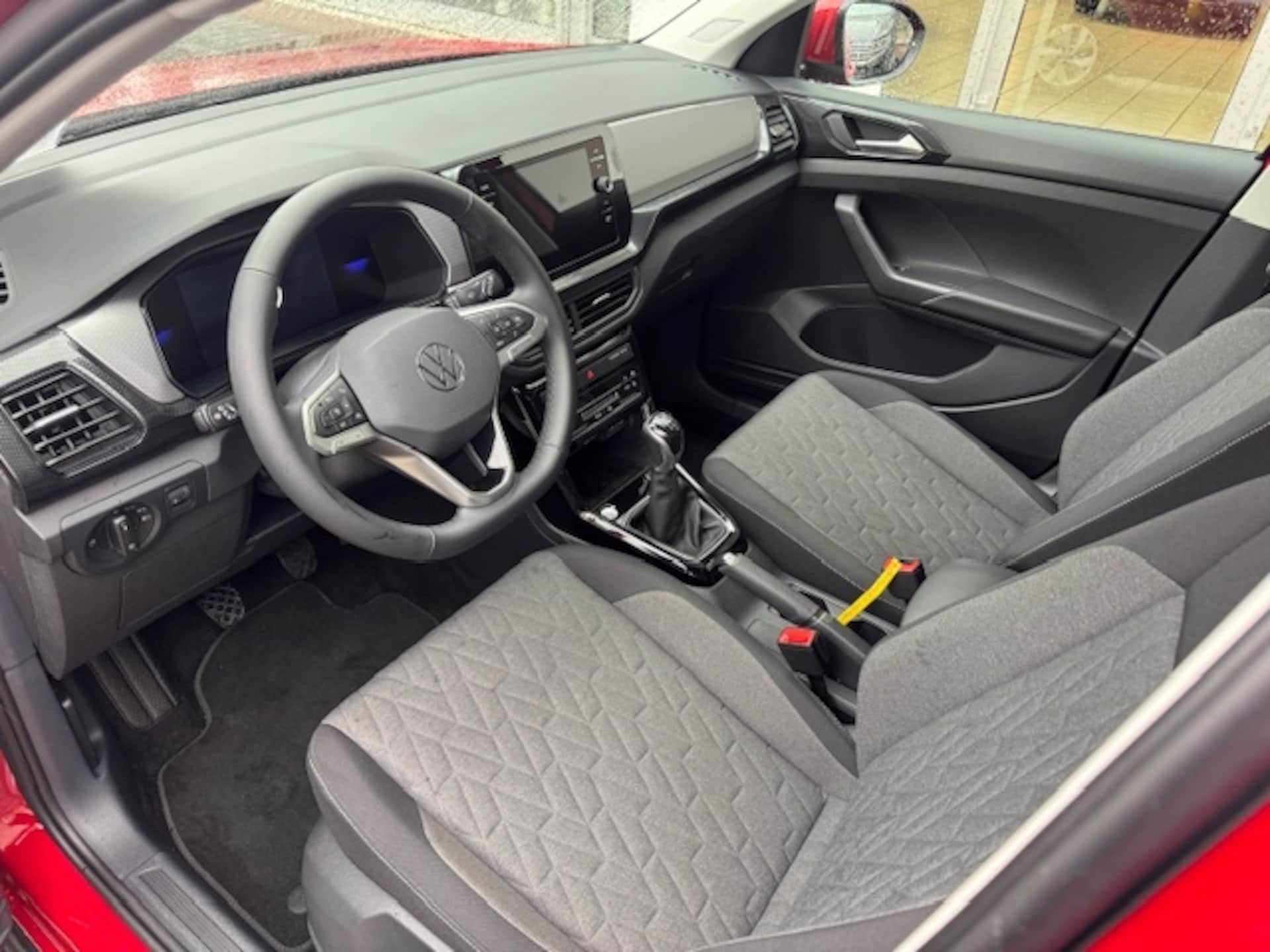 Volkswagen T-Cross Life
