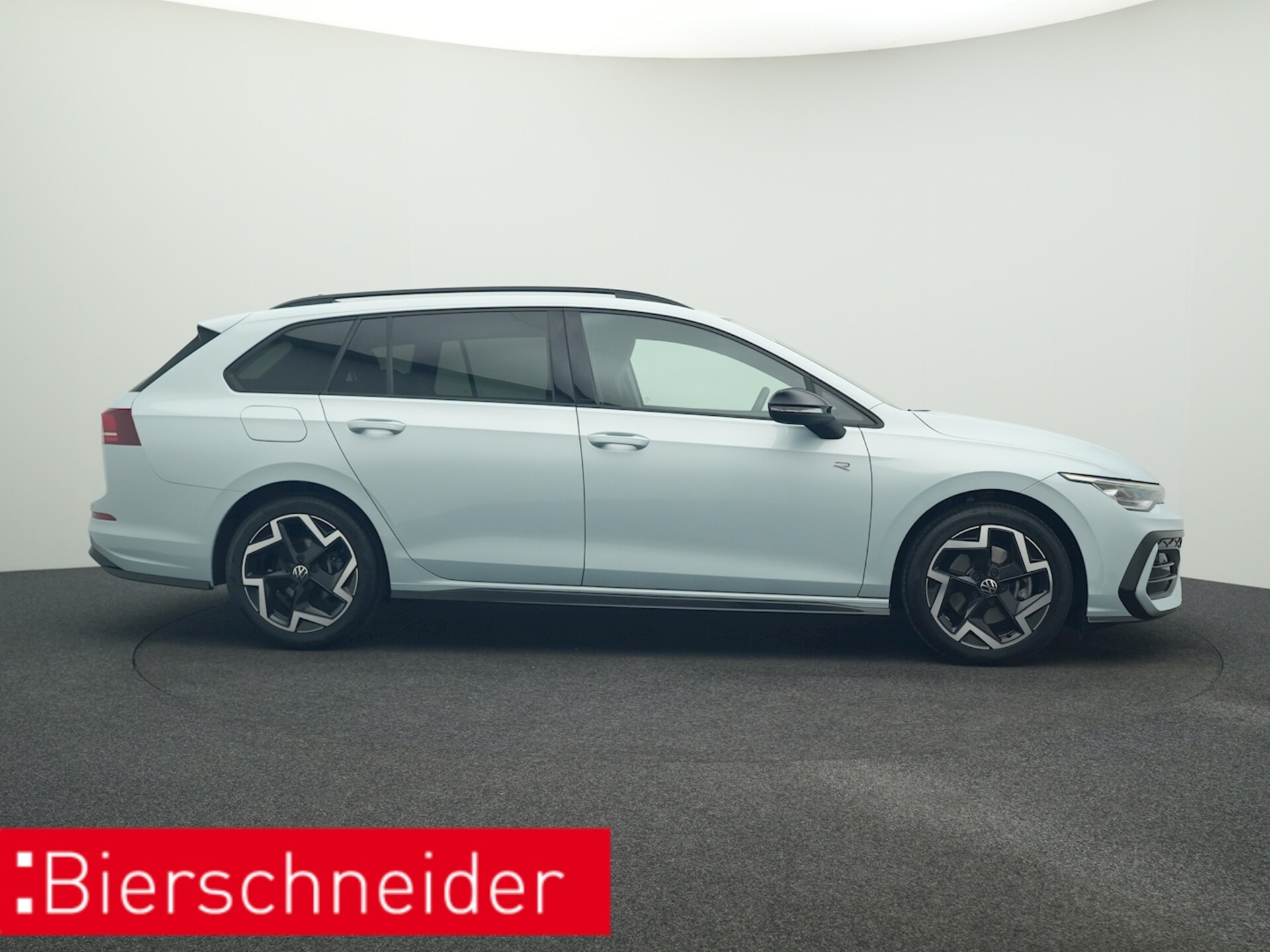 Volkswagen Golf Variant R-Line