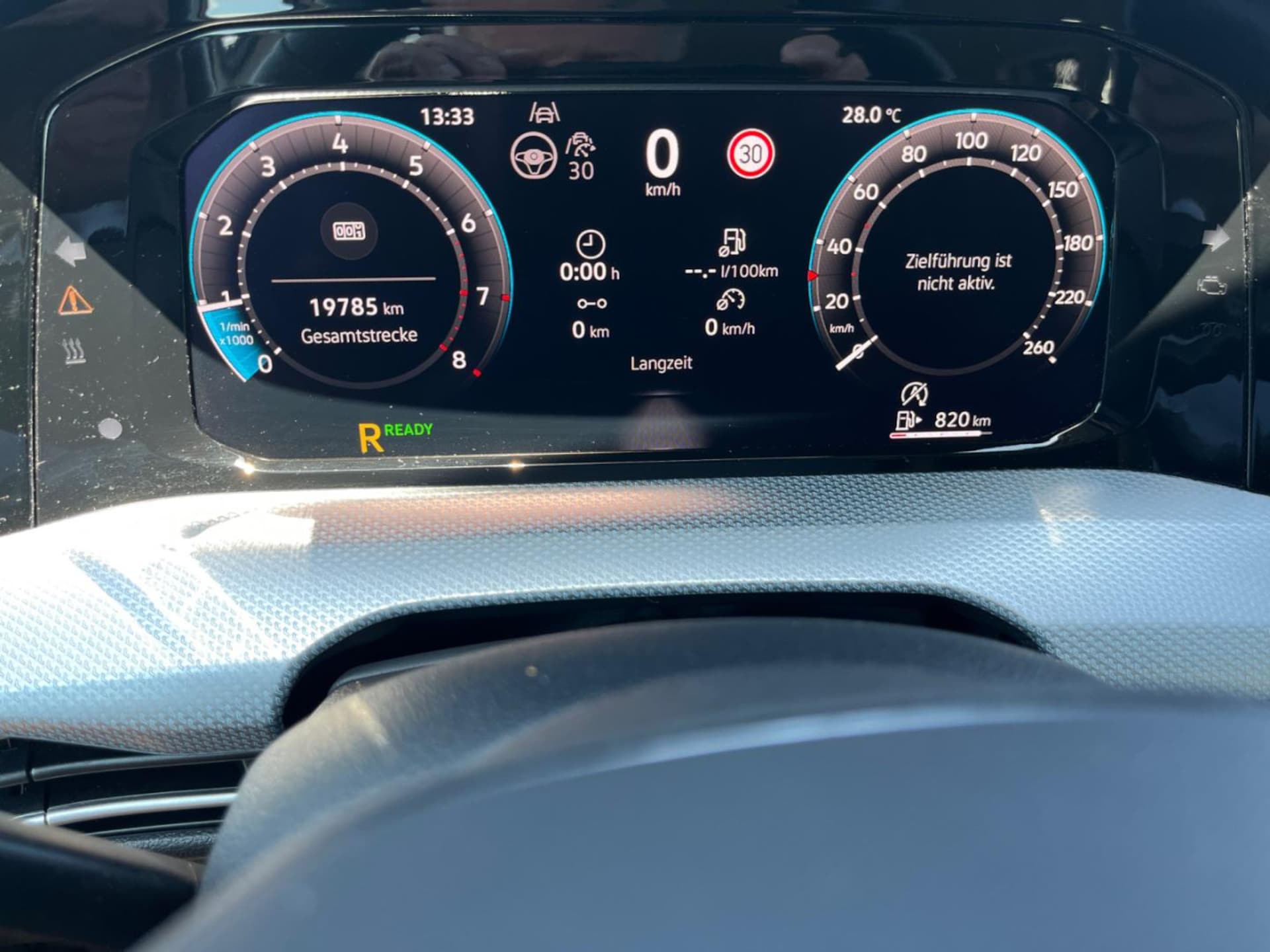 Volkswagen Golf Life