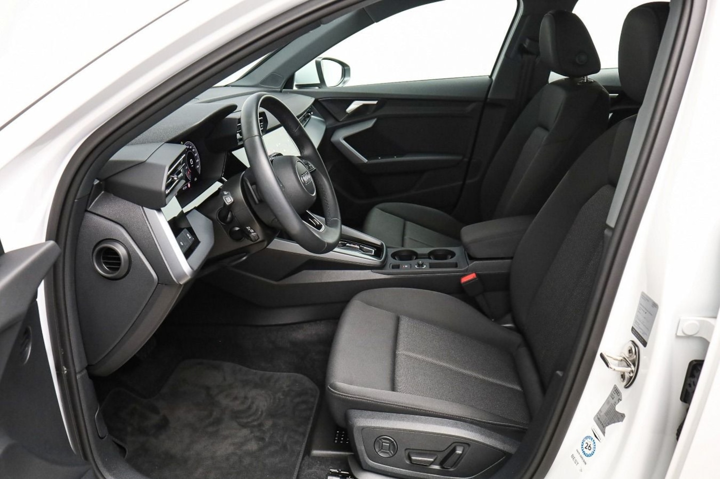 Bild über Audi A3 Sportback advanced 30 TFSI S tronic - für weitere Informationen kontaktieren Sie den Audi Partner