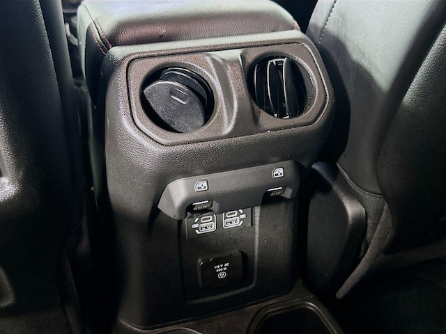 2025 Jeep Gladiator