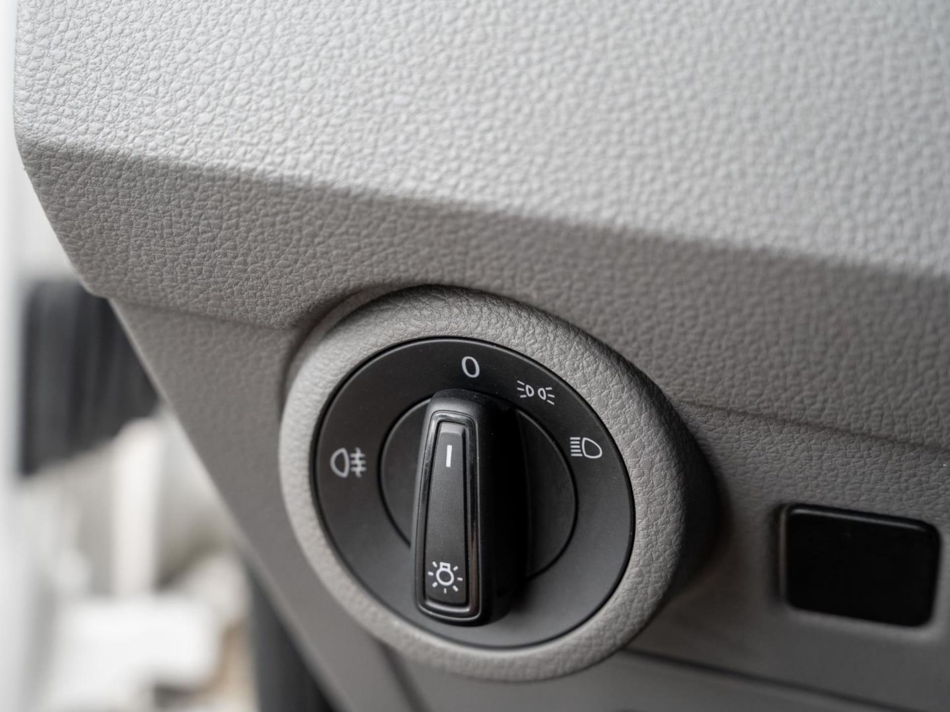 Volkswagen T6.1 Transporter Kasten langer Radstand