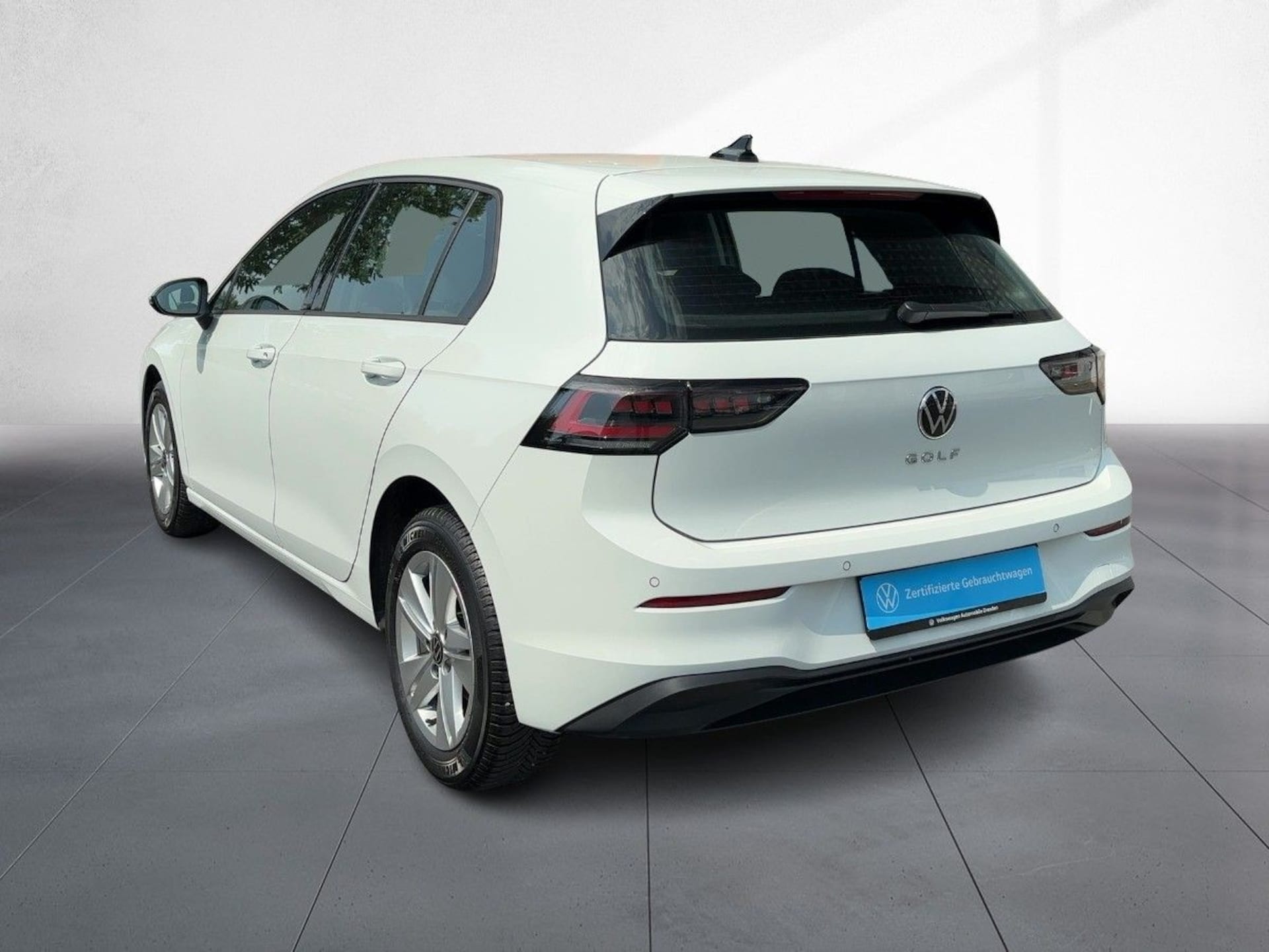 Volkswagen Golf Life