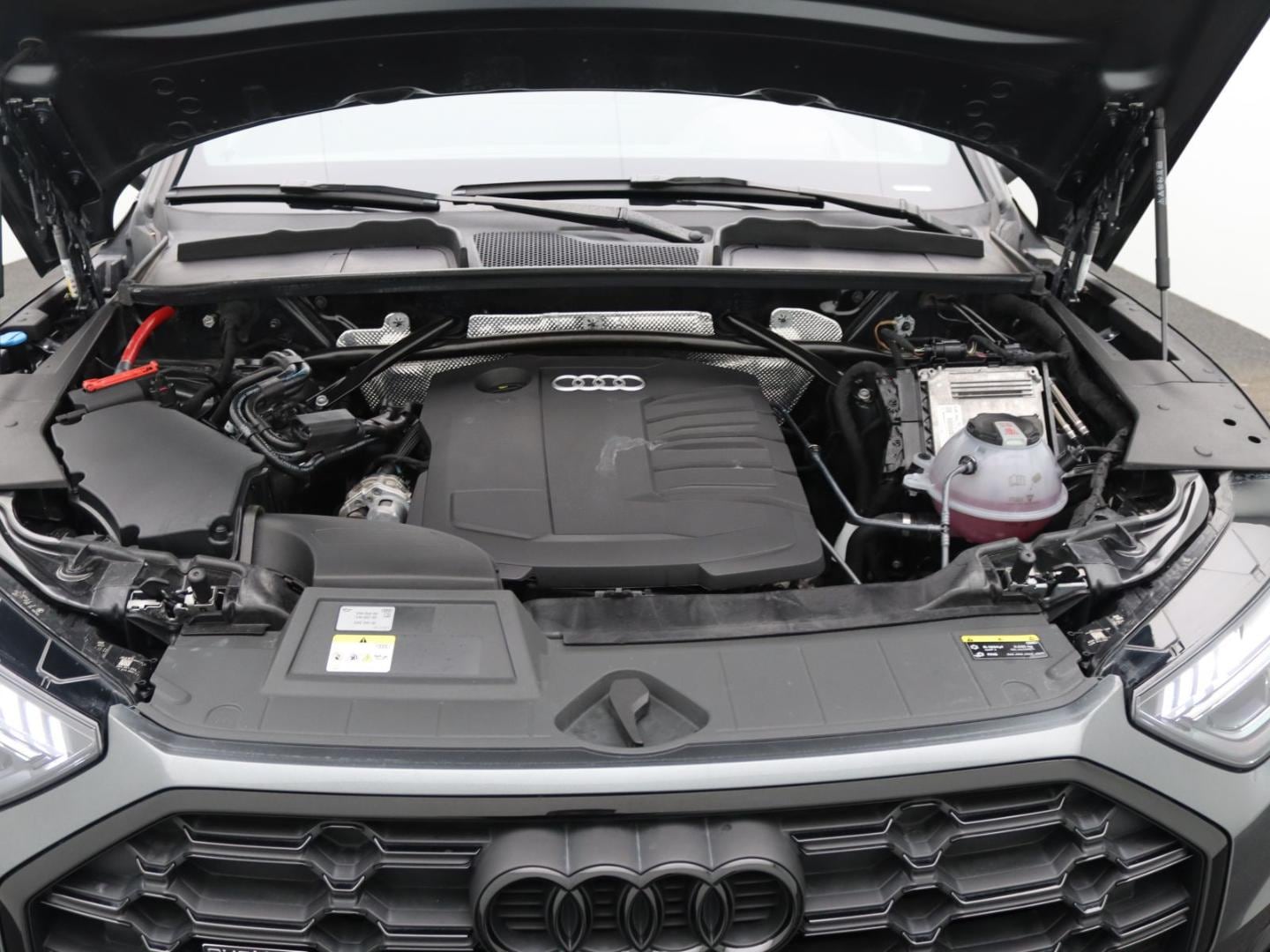 Bild über Audi Q5 40 TDI quattro 150 kW S tronic - für weitere Informationen kontaktieren Sie den Audi Partner