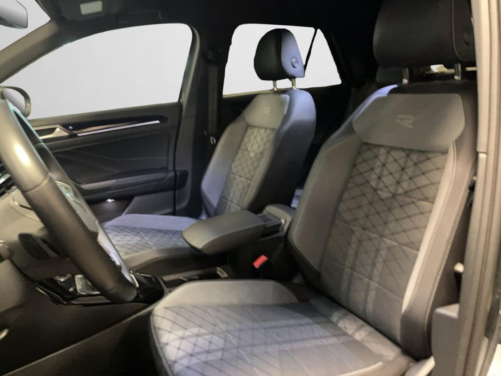 Volkswagen T-Roc – Bild 12