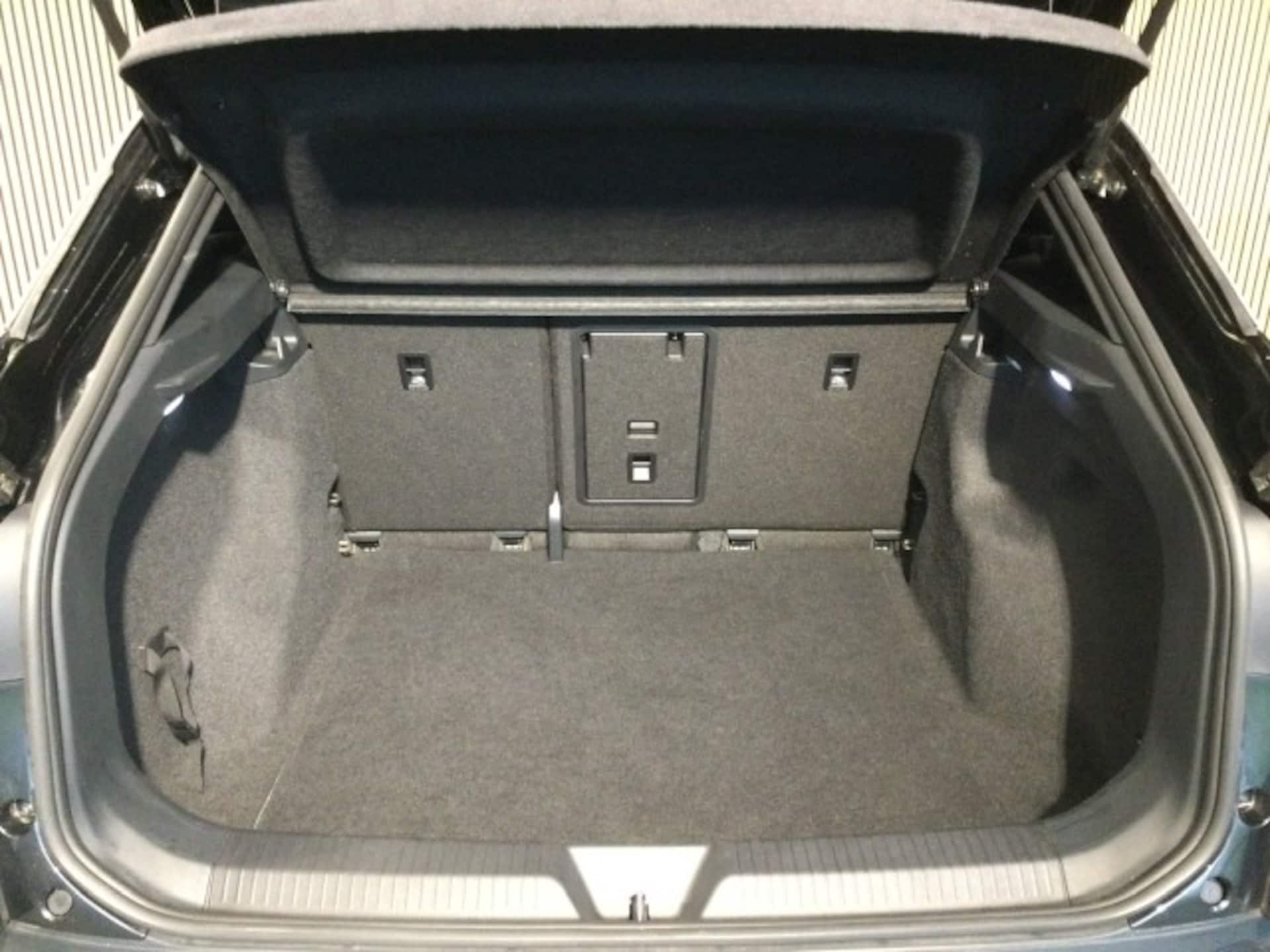 Volkswagen ID.4 1st