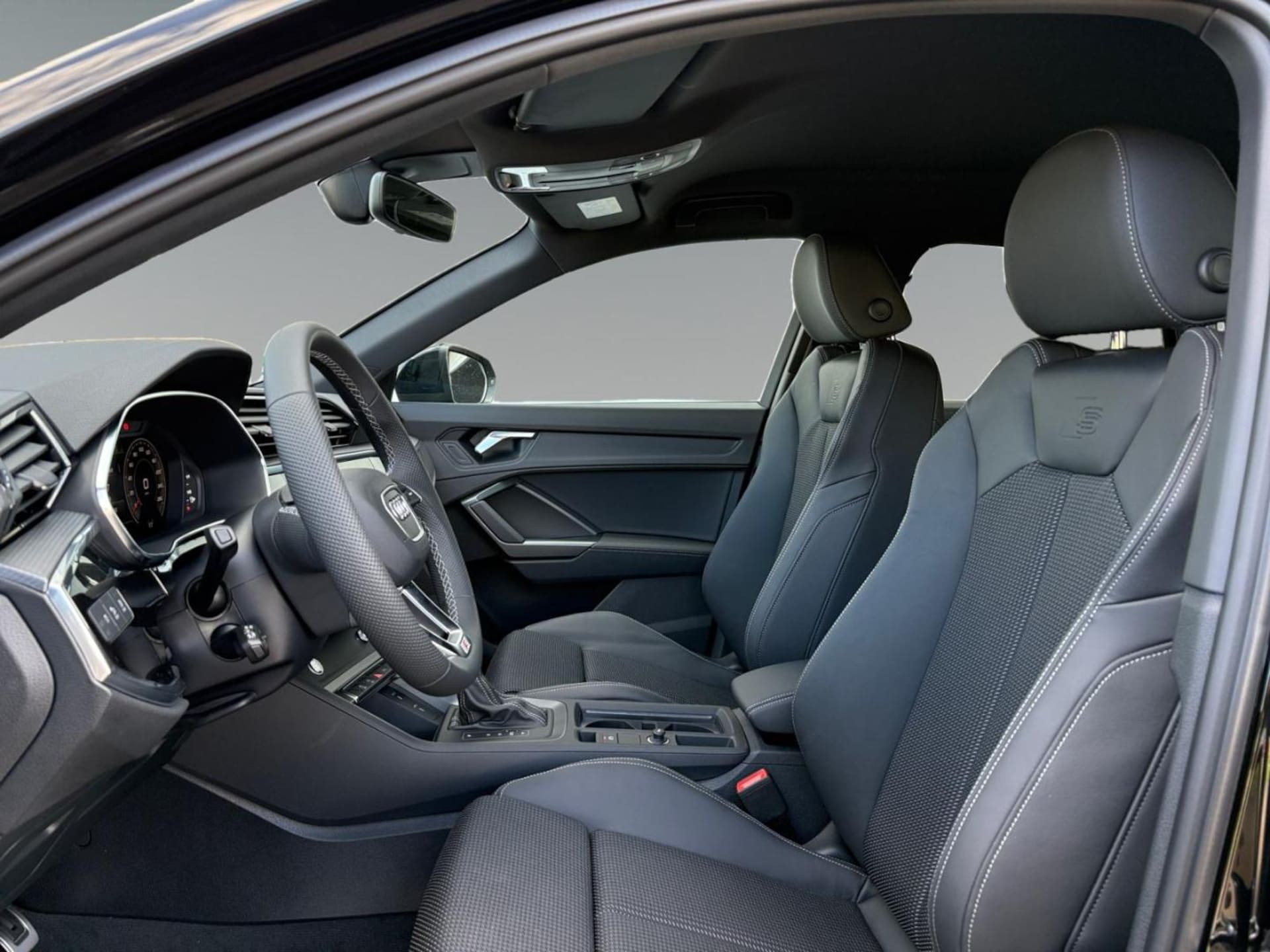 Audi Q3 SUV S line
