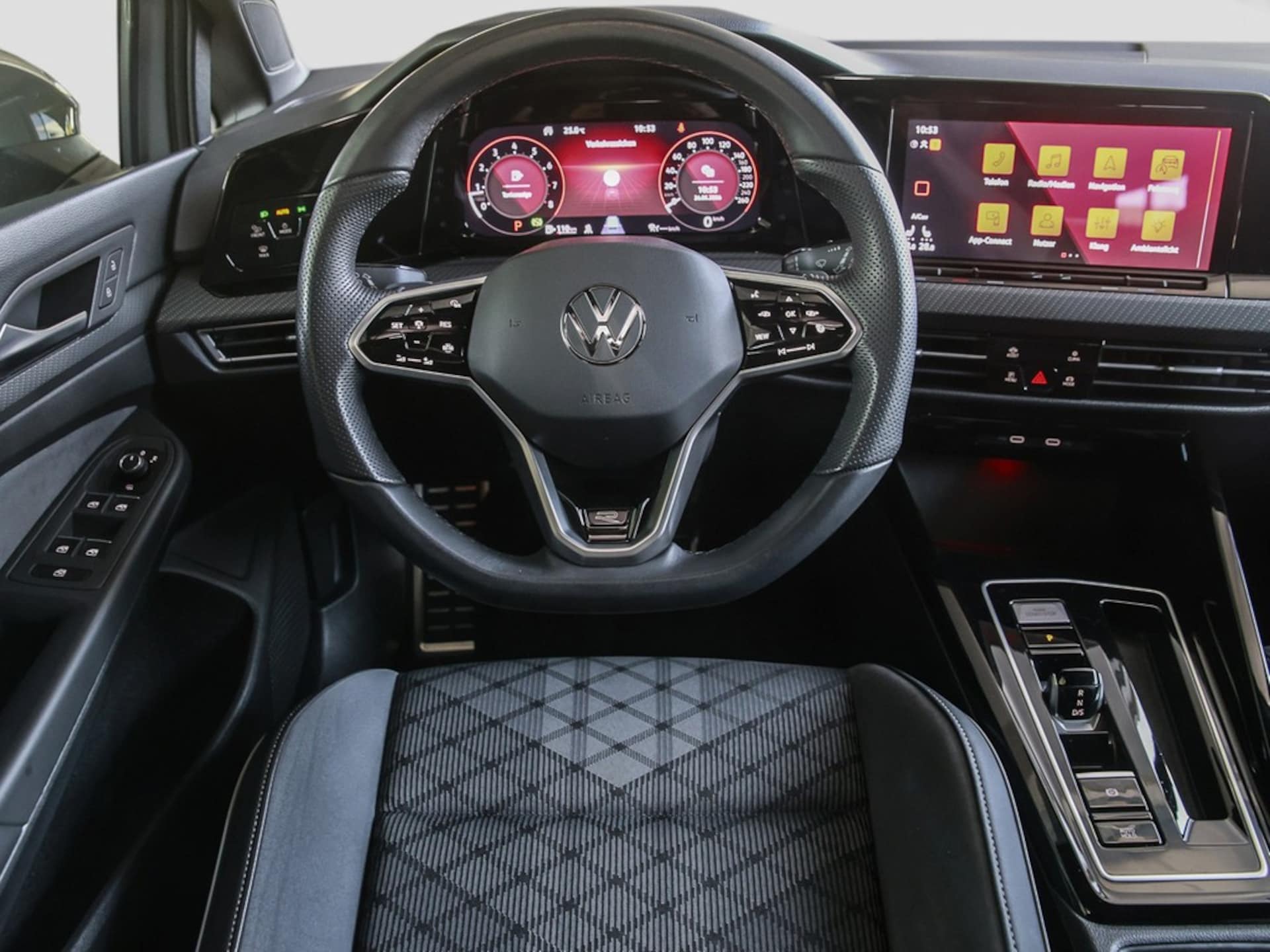 Volkswagen Golf R-Line